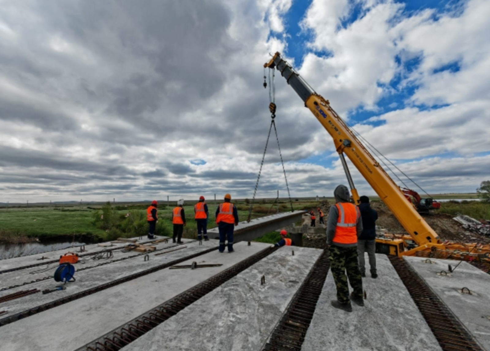 Продолжается капитальный ремонт Новозирганского моста