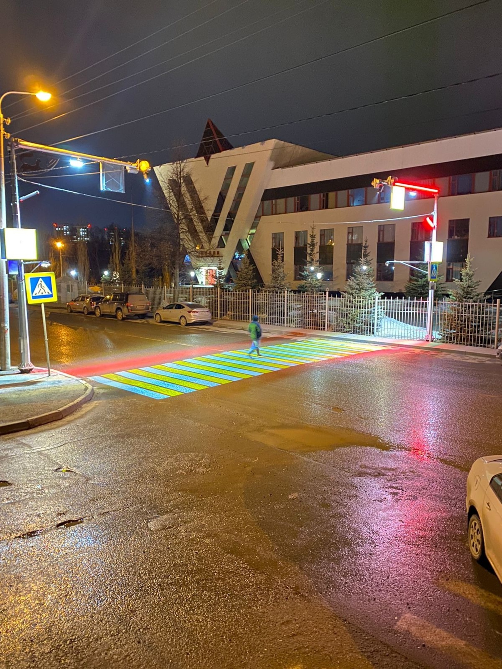 В Стерлитамаке появился четвертый проекционный пешеходный переход