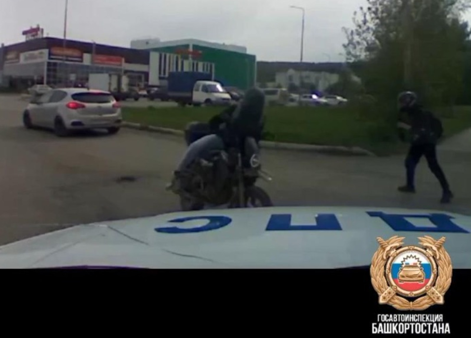 В Башкирии 15-летний мотоциклист, уходя от погони, устроил ДТП