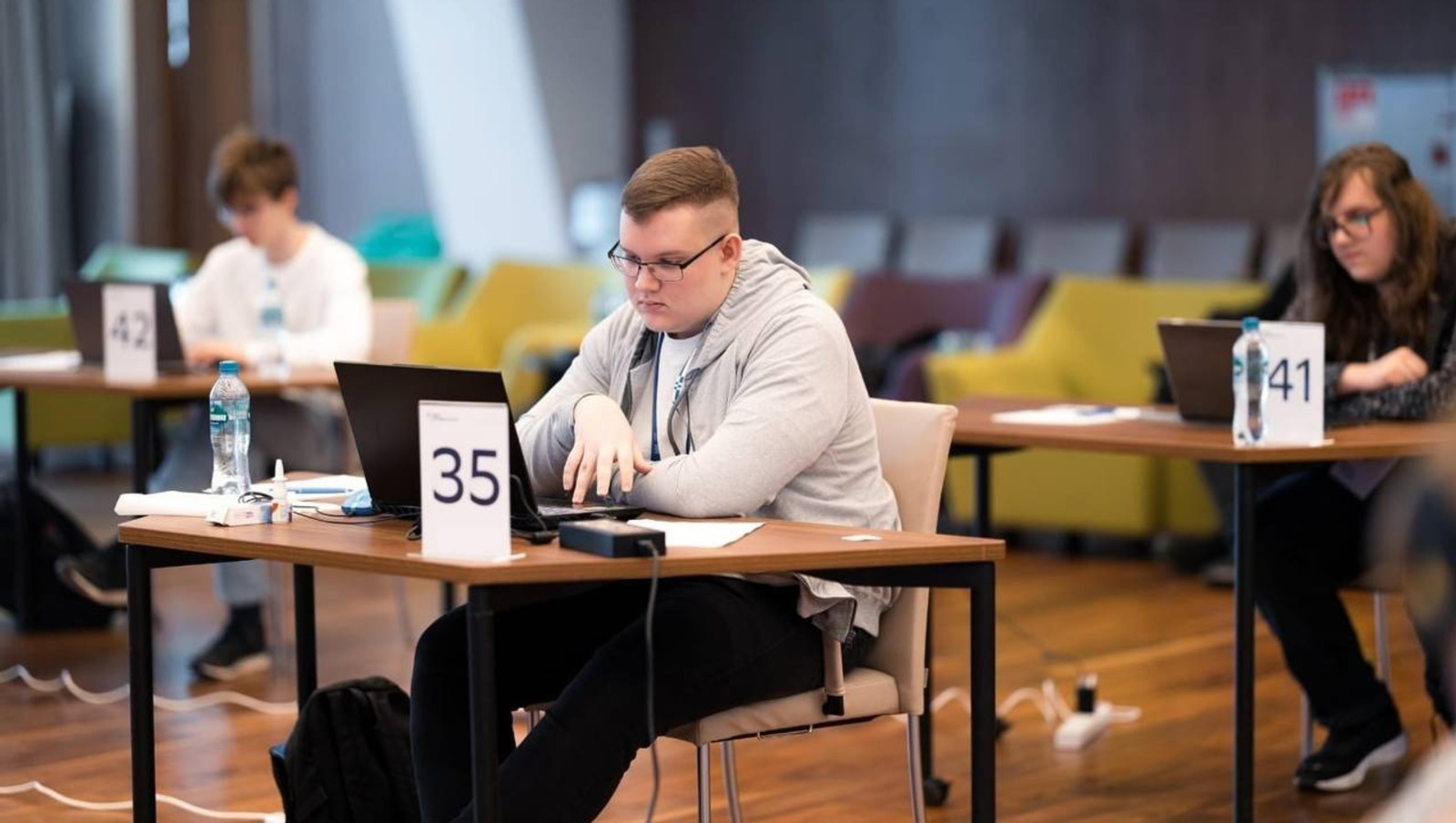 Школьник из Уфы защитит честь страны на Международной олимпиаде по ИИ