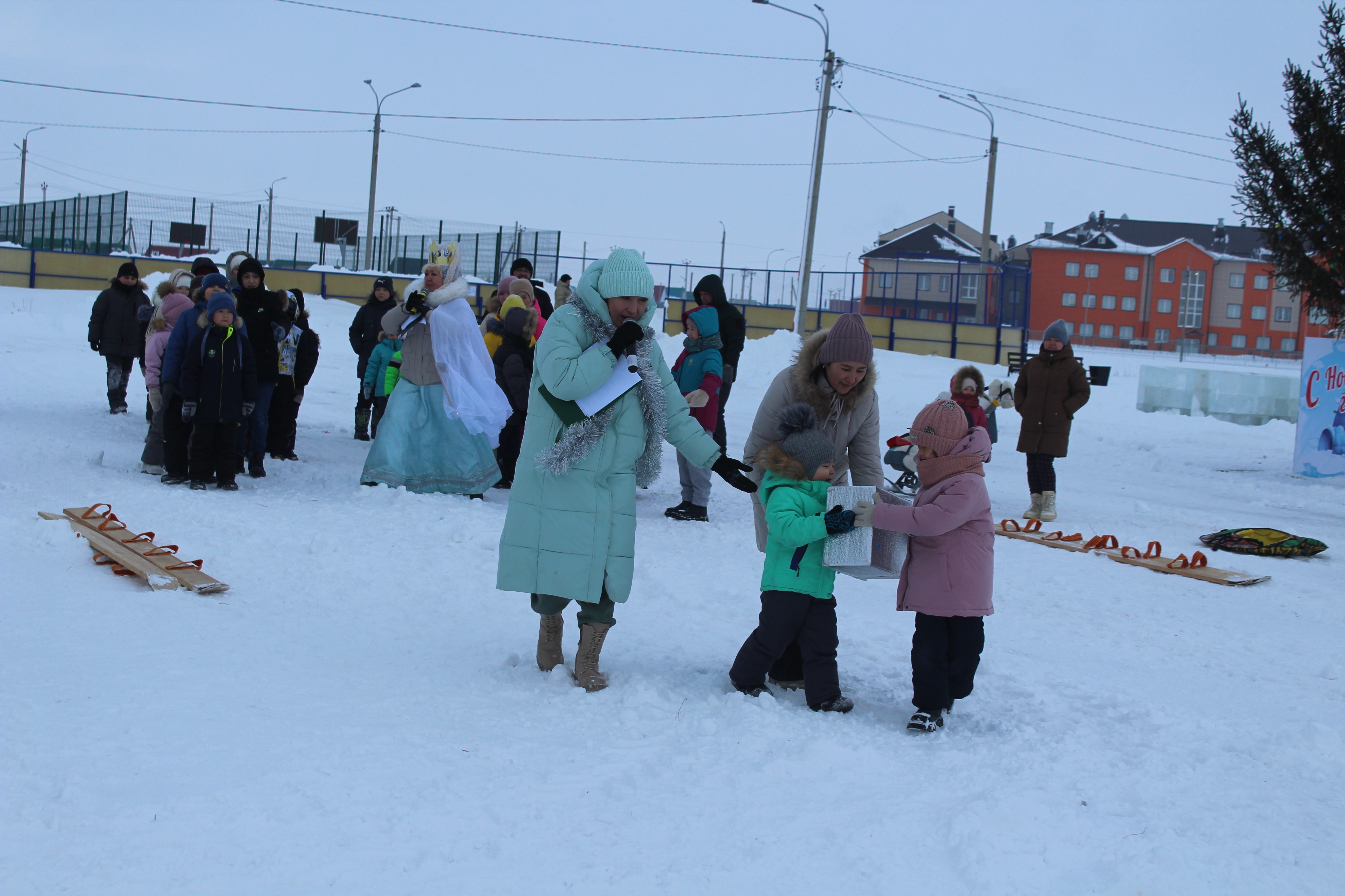 Елка смеха и радости