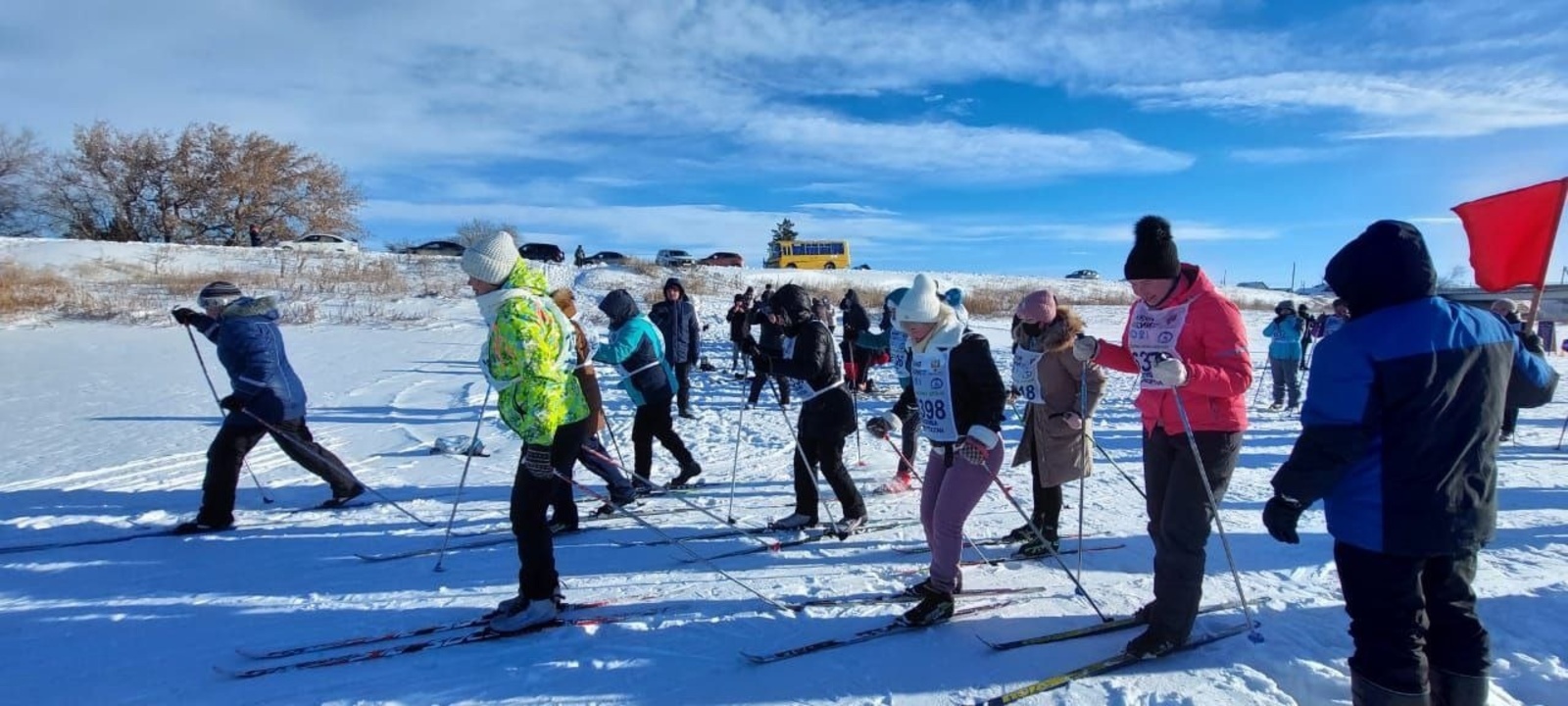 Педагоги Хайбуллинского района вышли на лыжню