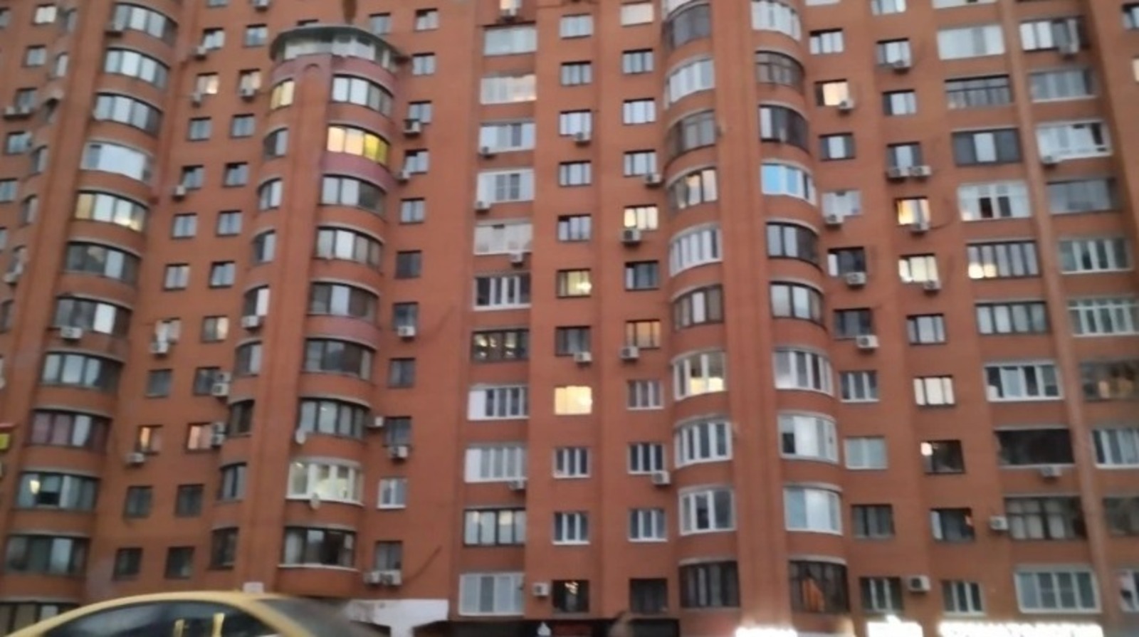 В Уфе беспилотник попал в жилой дом: что известно