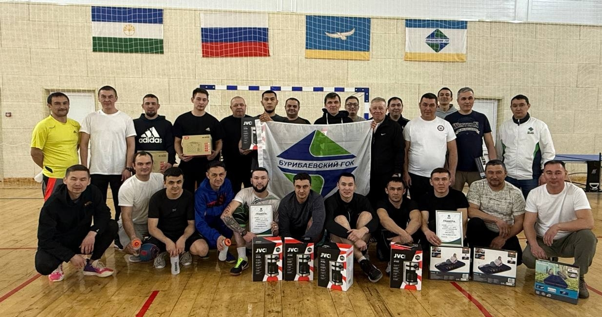 В Хайбуллинском районе в ФОКе "Горняк" прошла игра «А ну-ка, парни!»