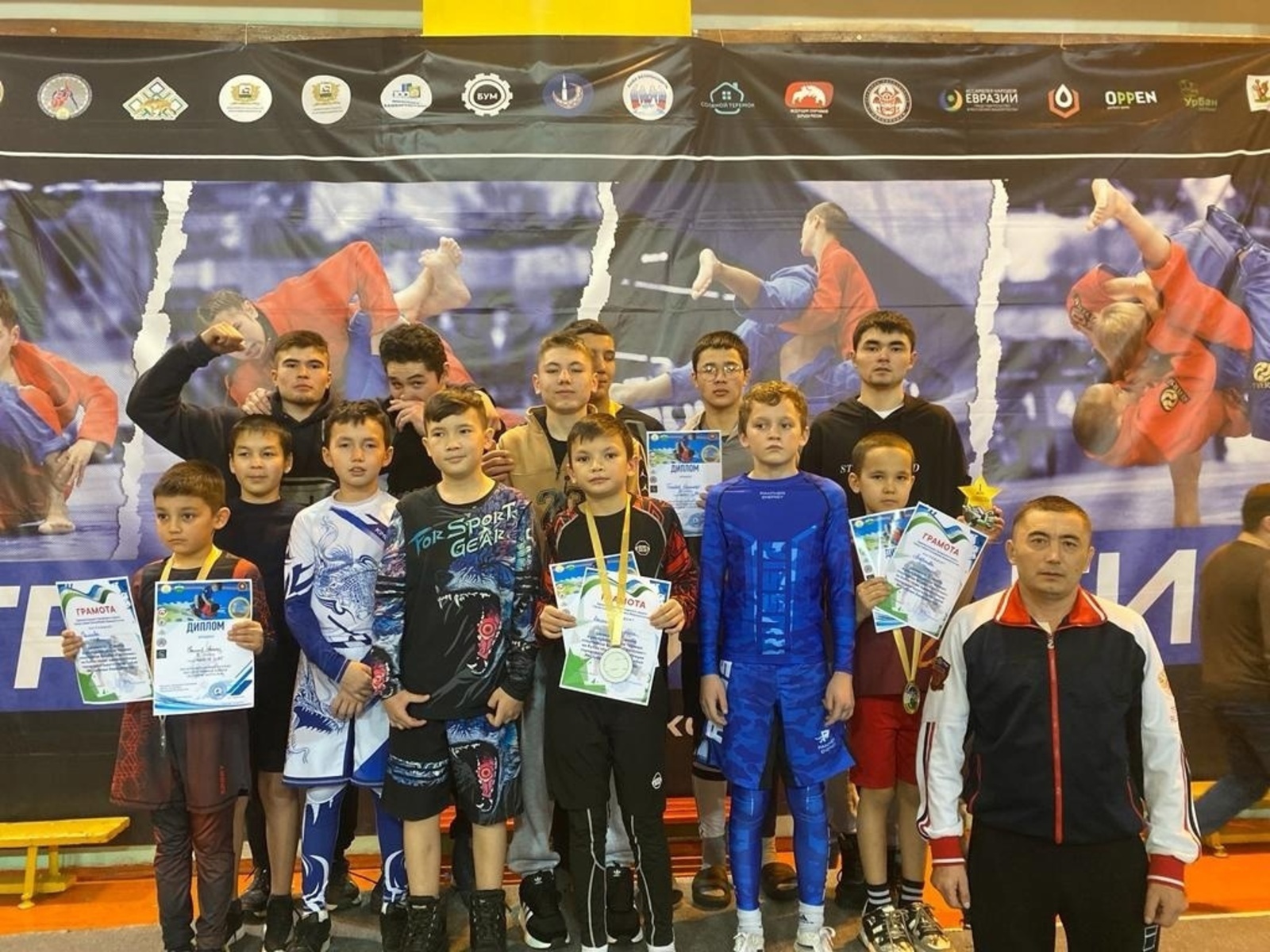 Юные спортсмены Хайбуллы успешно выступили в Республиканском турнире по спортивной борьбе грэпплингу «Батыры Зауралья»