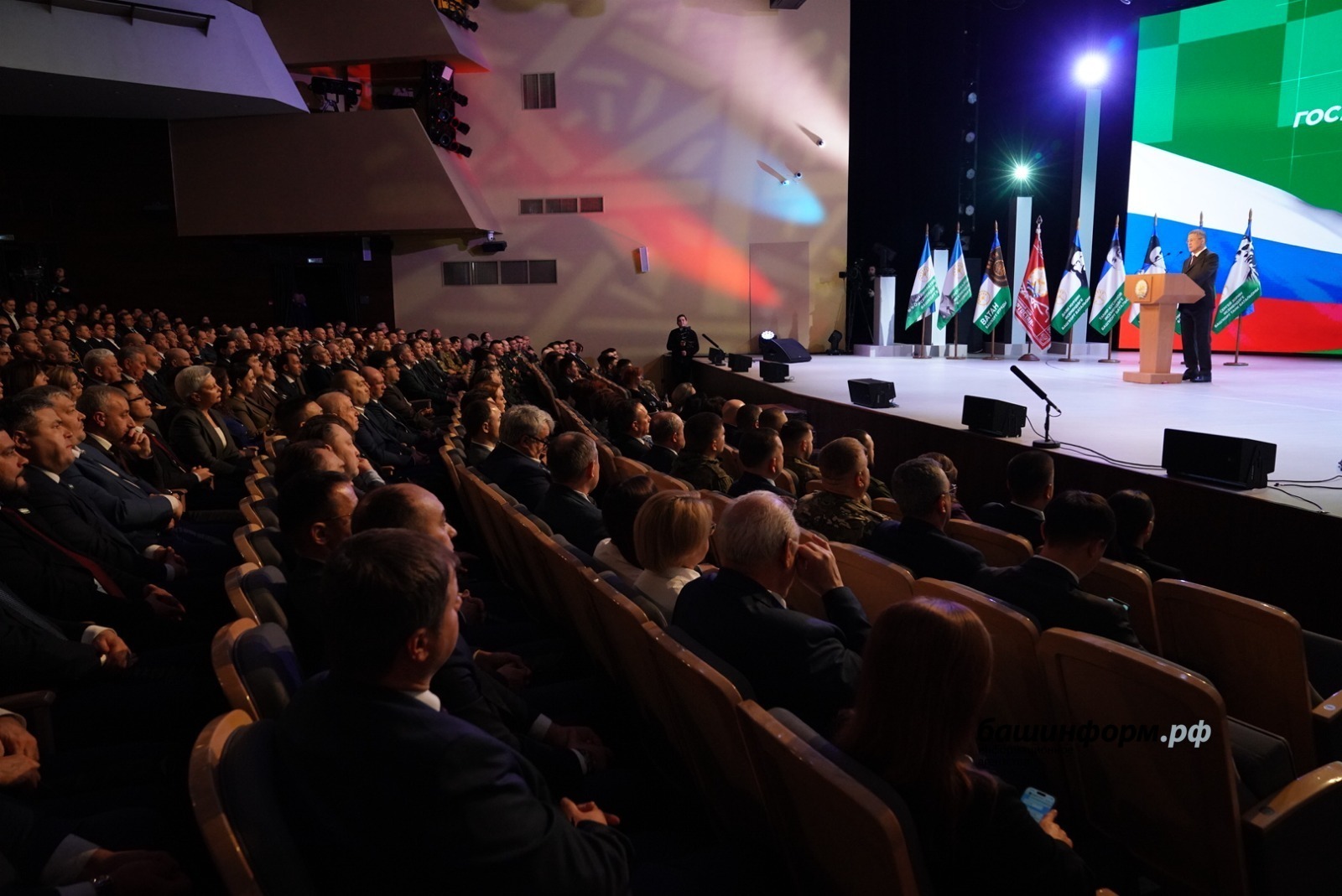 Глава Башкирии поблагодарил депутатский корпус