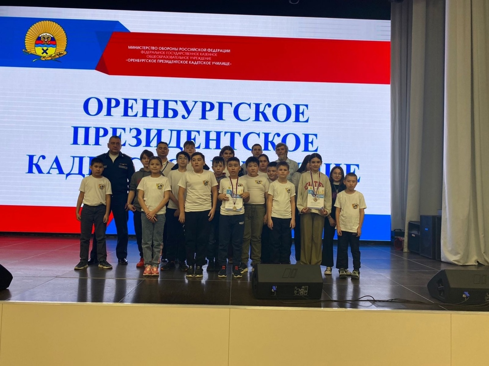 Команда Хайбуллинского района успешно выступила в открытом турнире по быстрым шахматам в честь Дня воинской славы России
