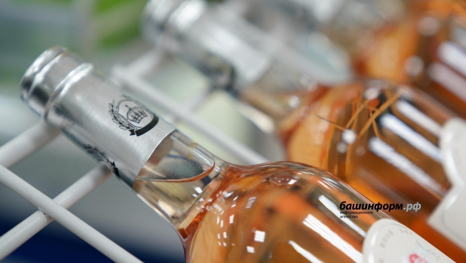 Нарколог из Уфы опровергла миф о пользе бокала красного вина