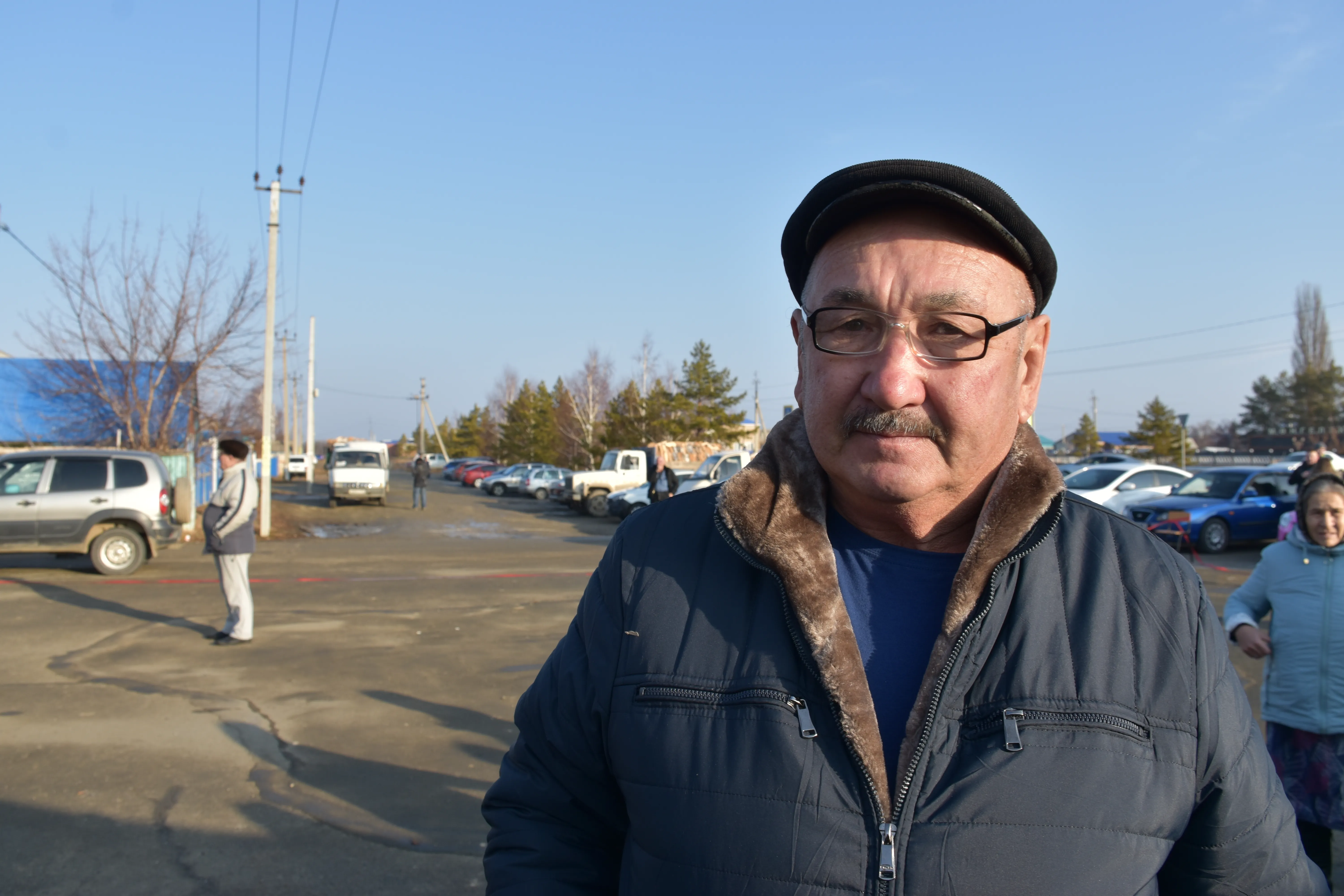«СВОих не бросаем»