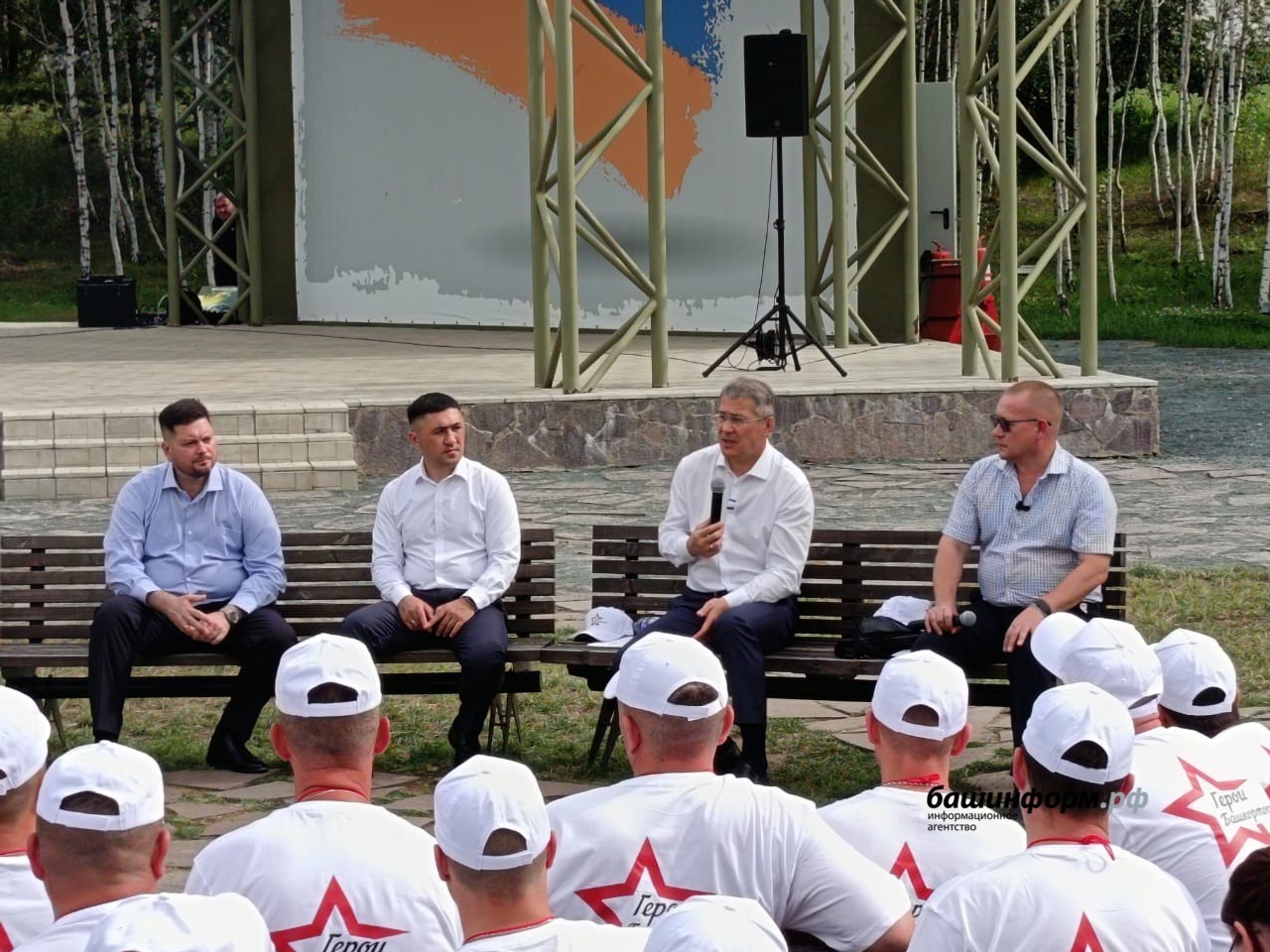 В Башкирии навели порядок в сфере недропользования, началась уборка урожая