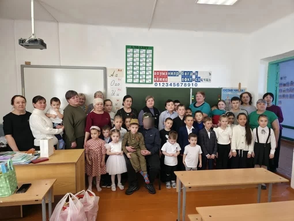 Детский рисунок нашел своего героя