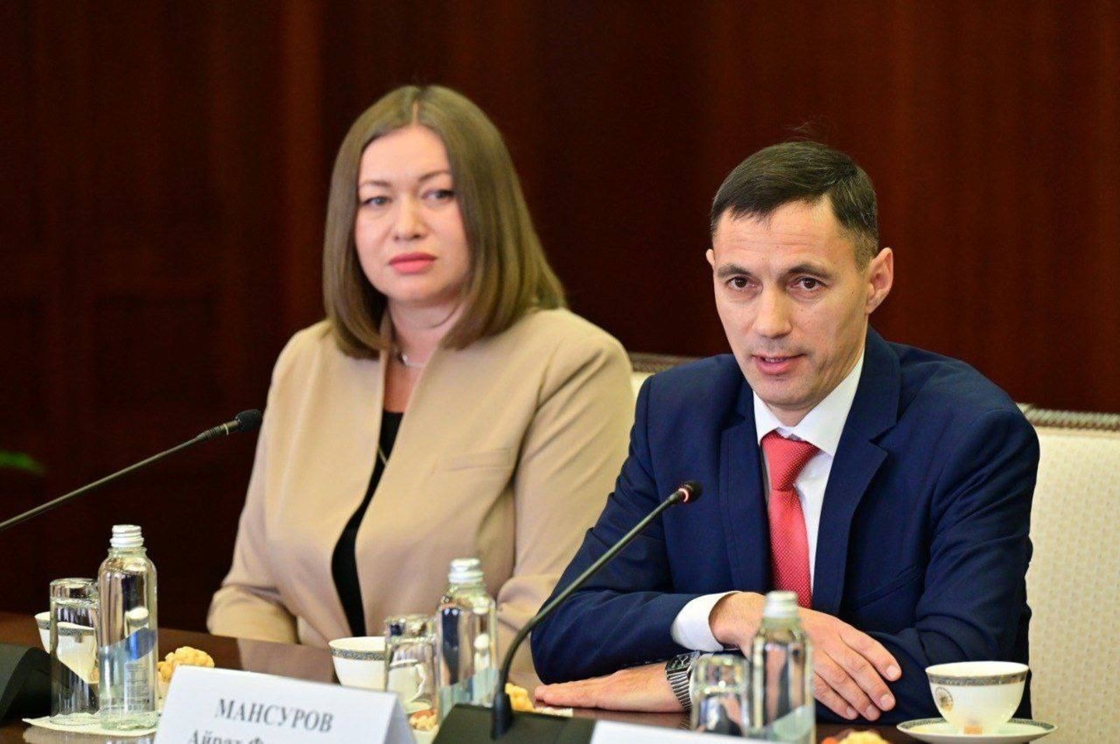 Радий Хабиров наградил победителей конкурса для директоров сельских школ