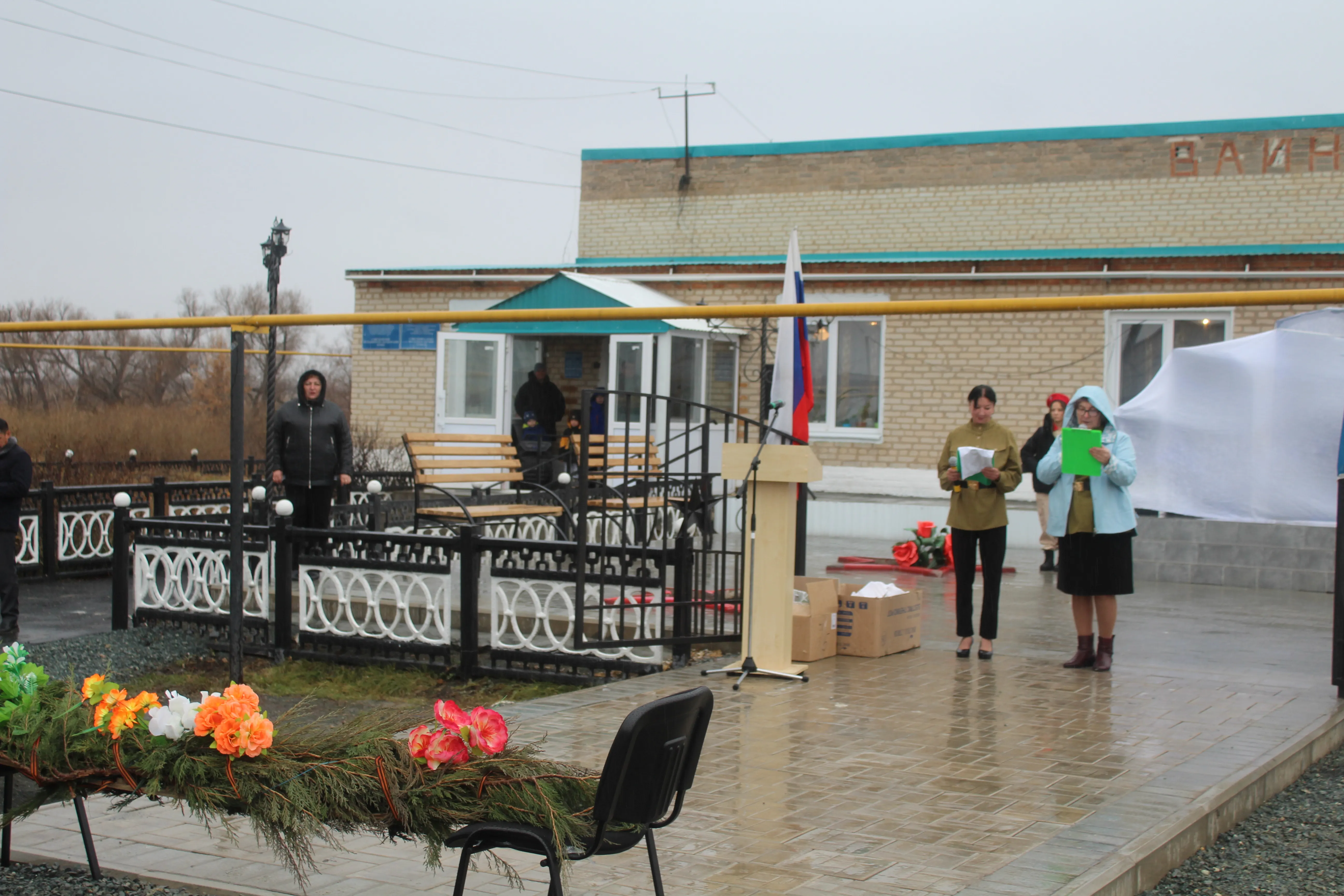 В селе Савельевка открылся обновленный памятник