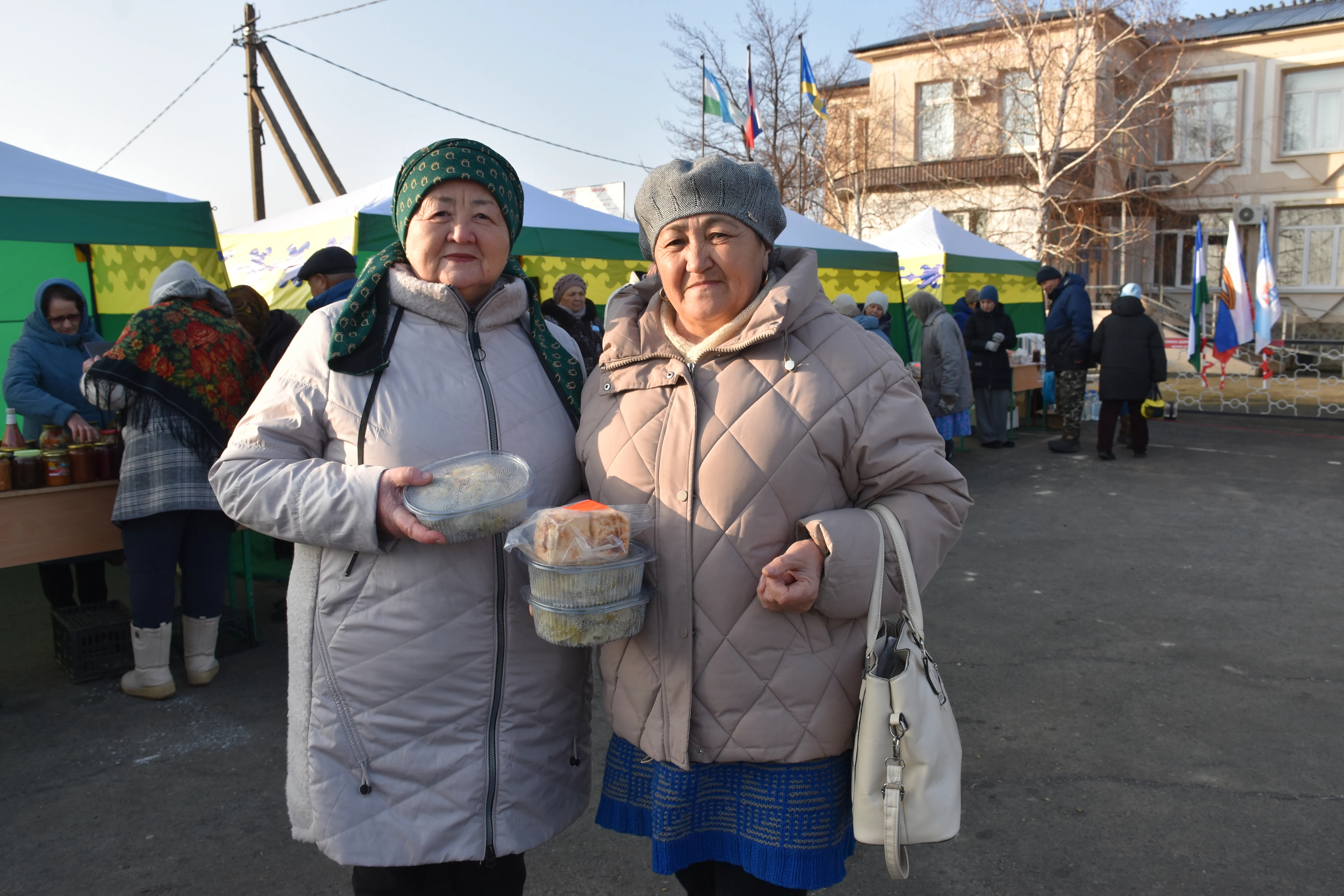 «СВОих не бросаем»