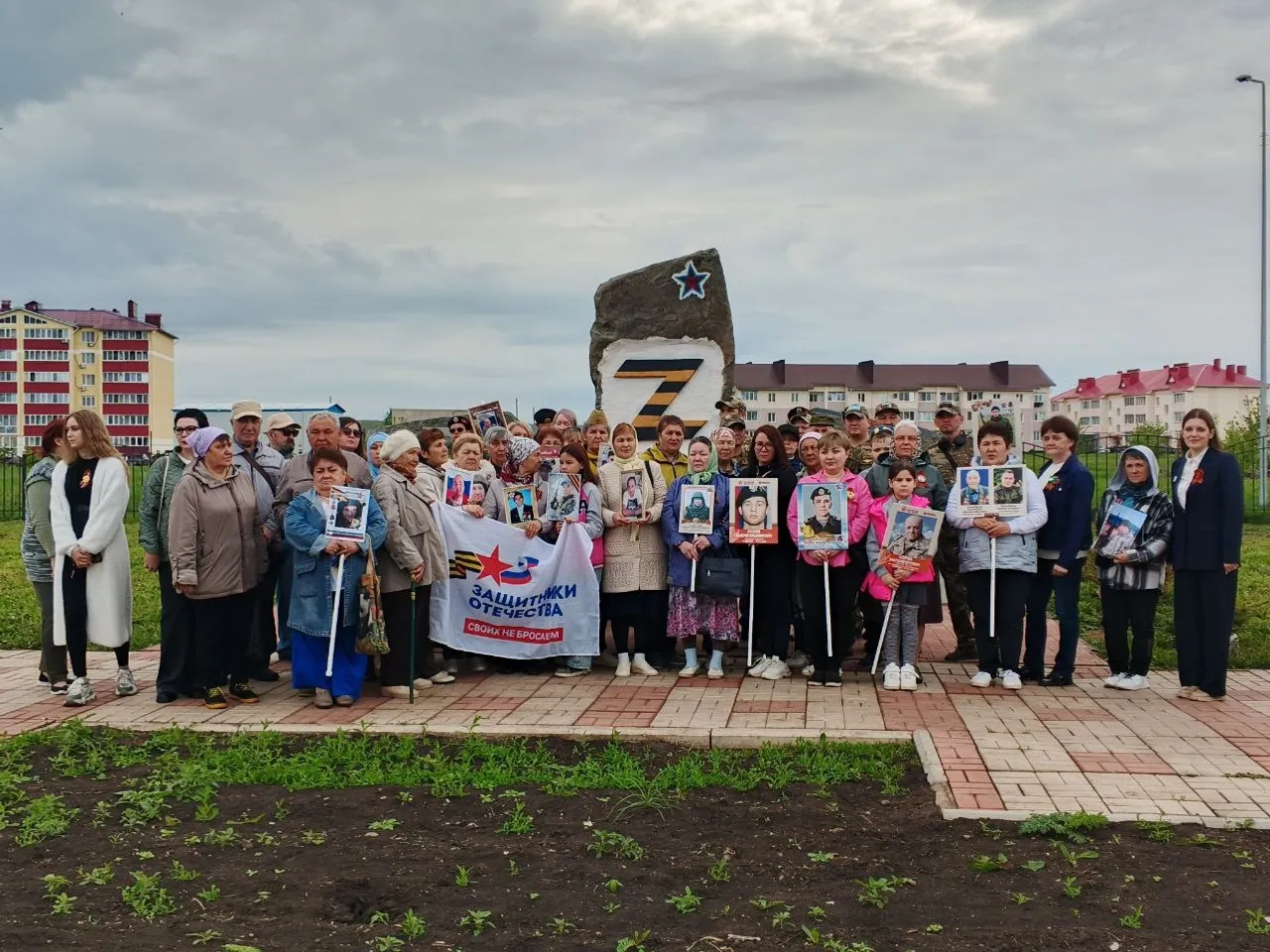 Подопечные фонда «Защитники Отечества» приняли участие в праздновании победы