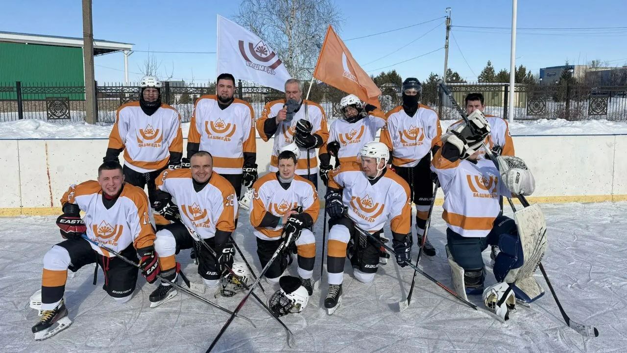 Команда «Башмеди» стала победителем хоккейного турнира в Хайбуллинском районе