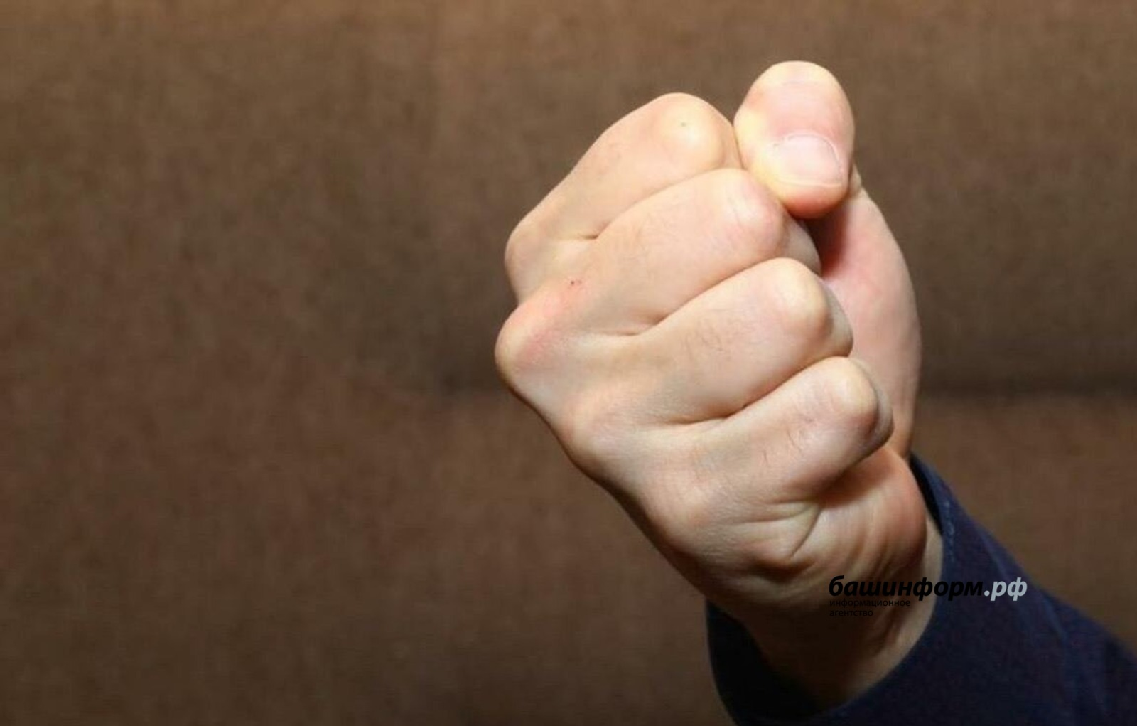 Житель Башкирии ворвался в квартиру своей экс-возлюбленной и избил ее