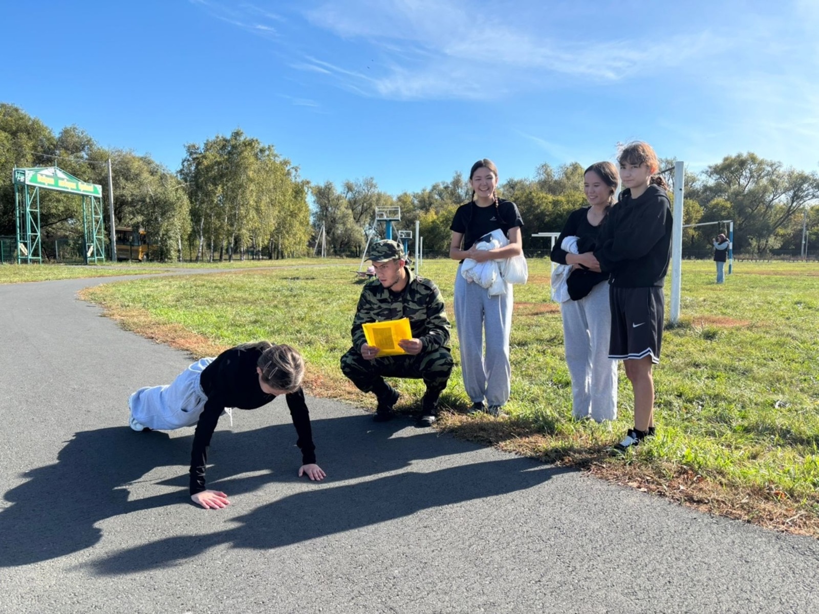 На стадионе "Урожай" определили лучших юнармейцев!