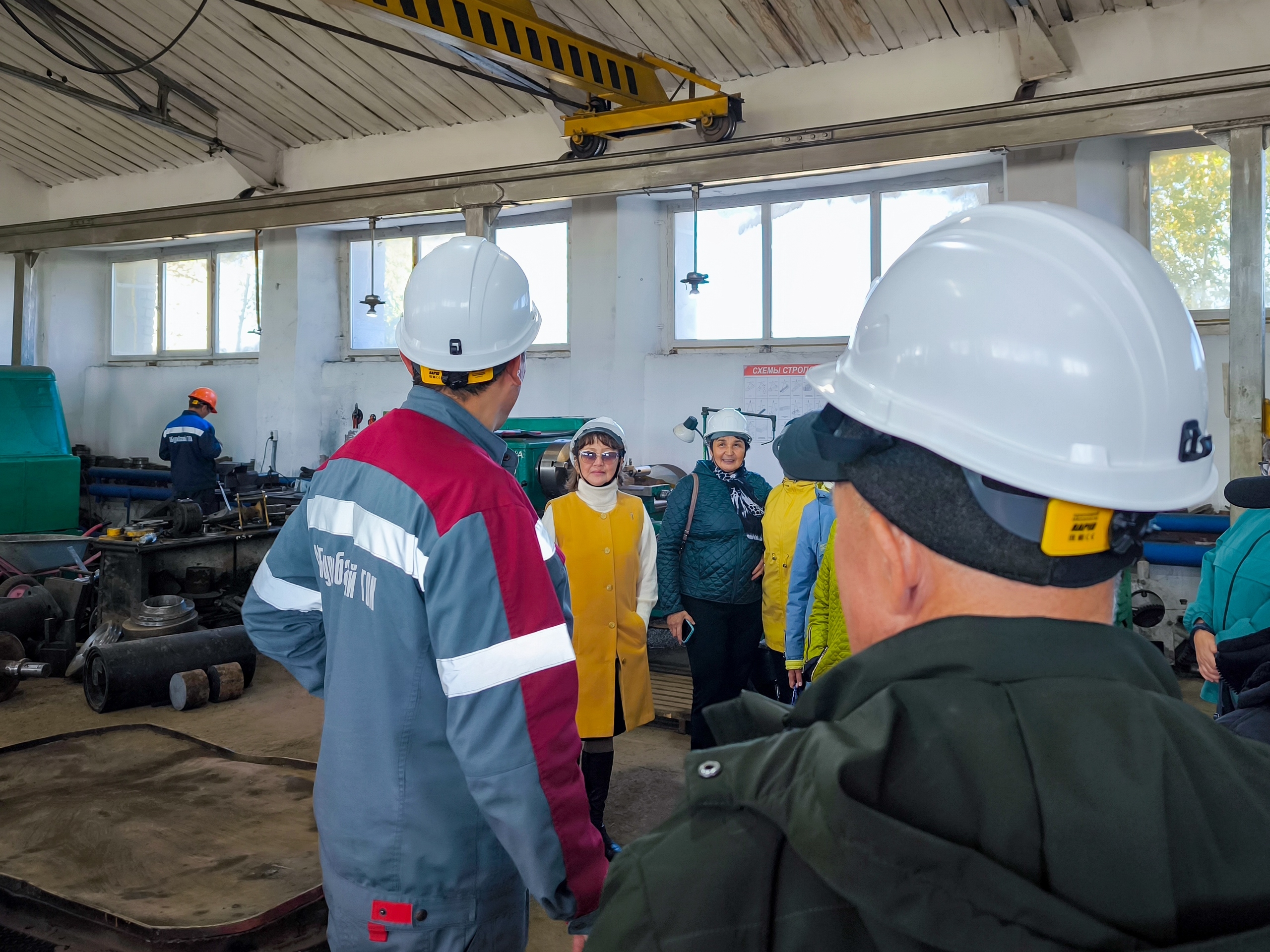 АО «Бурибаевский ГОК» организовало для своих ветеранов масштабный праздник