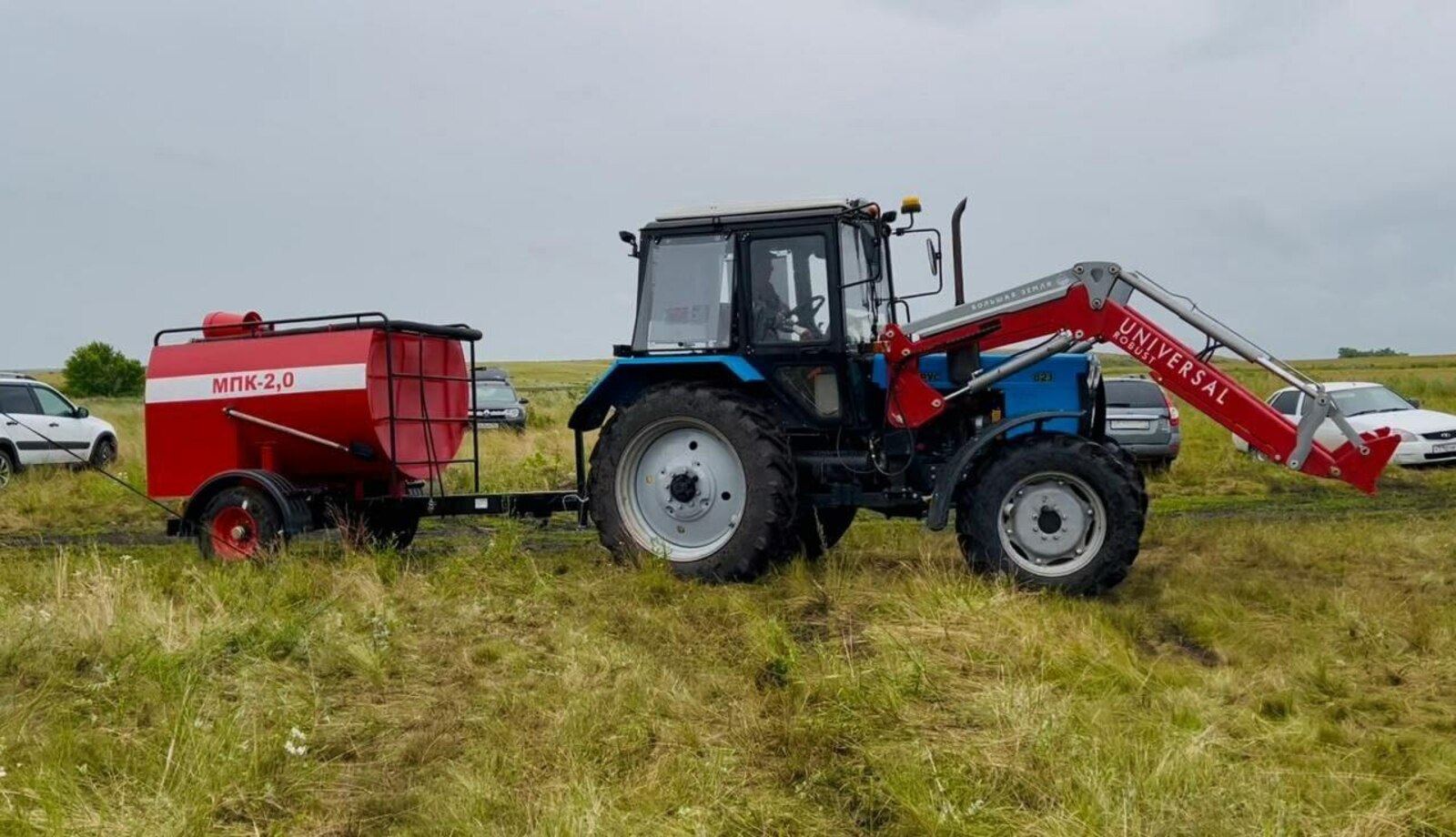 Жители села Федоровка получили долгожданную пожарную бочку