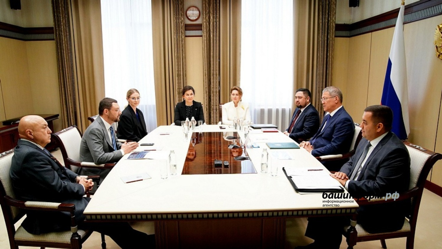 Башкирия провела нефтегазовый форум, доставила на СВО 150-й гумконвой