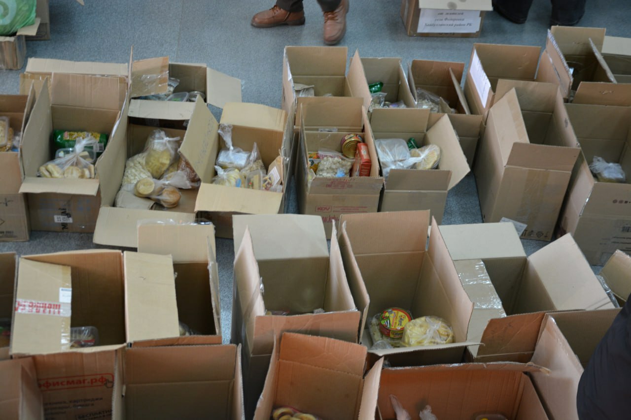 Новогодние подарки бойцам