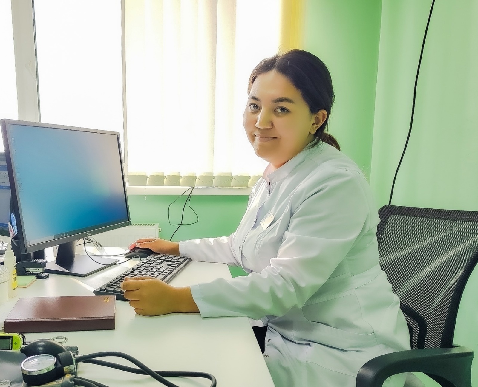 «Бурибаевский ГОК» уделяет большое внимание оснащению сельской врачебной амбулатории с. Бурибай