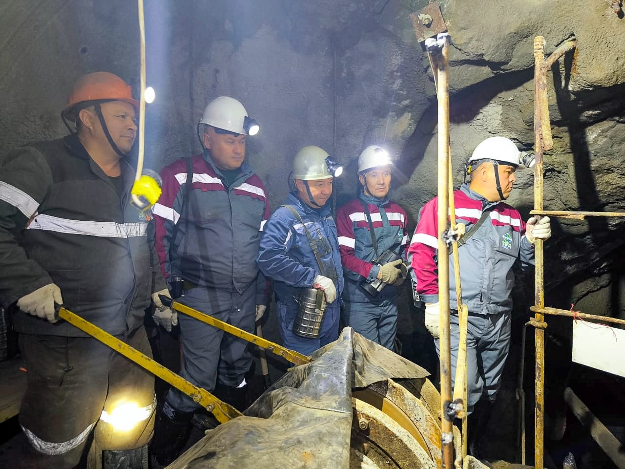 Зам. премьер-министра Александр Шельдяев посетил объекты Бурибаевского ГОКа