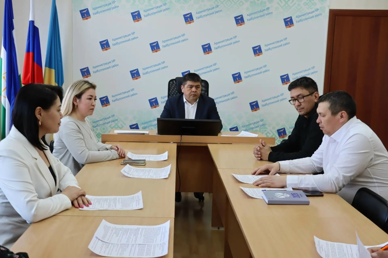 Спорт, выпечка и поддержка: о чем говорили на «Предпринимательском часе»