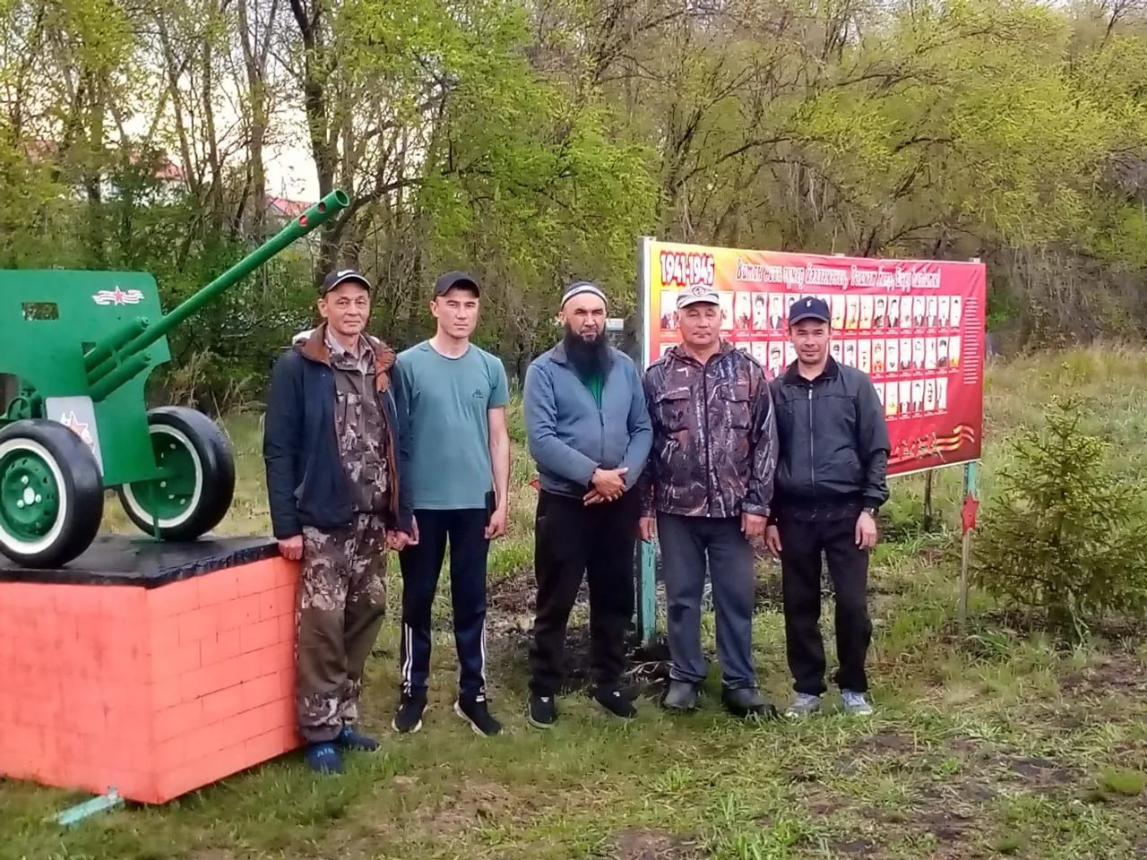 В селе Абубакирово открыли арт-объект к 80-летию Победы