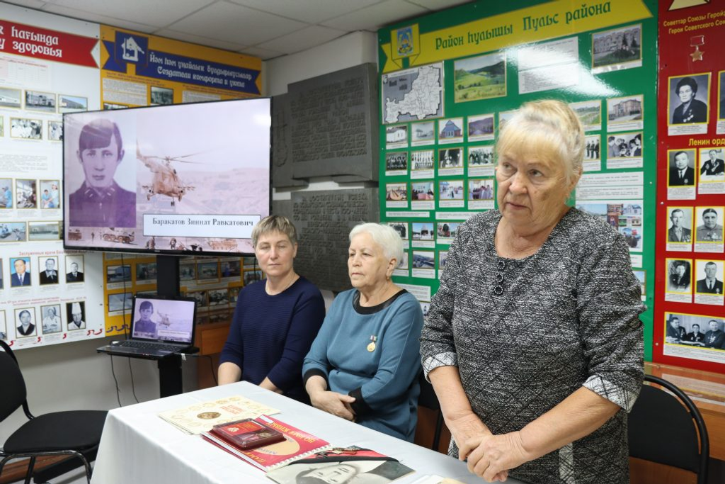 Журавлями белыми пролетая в небе…