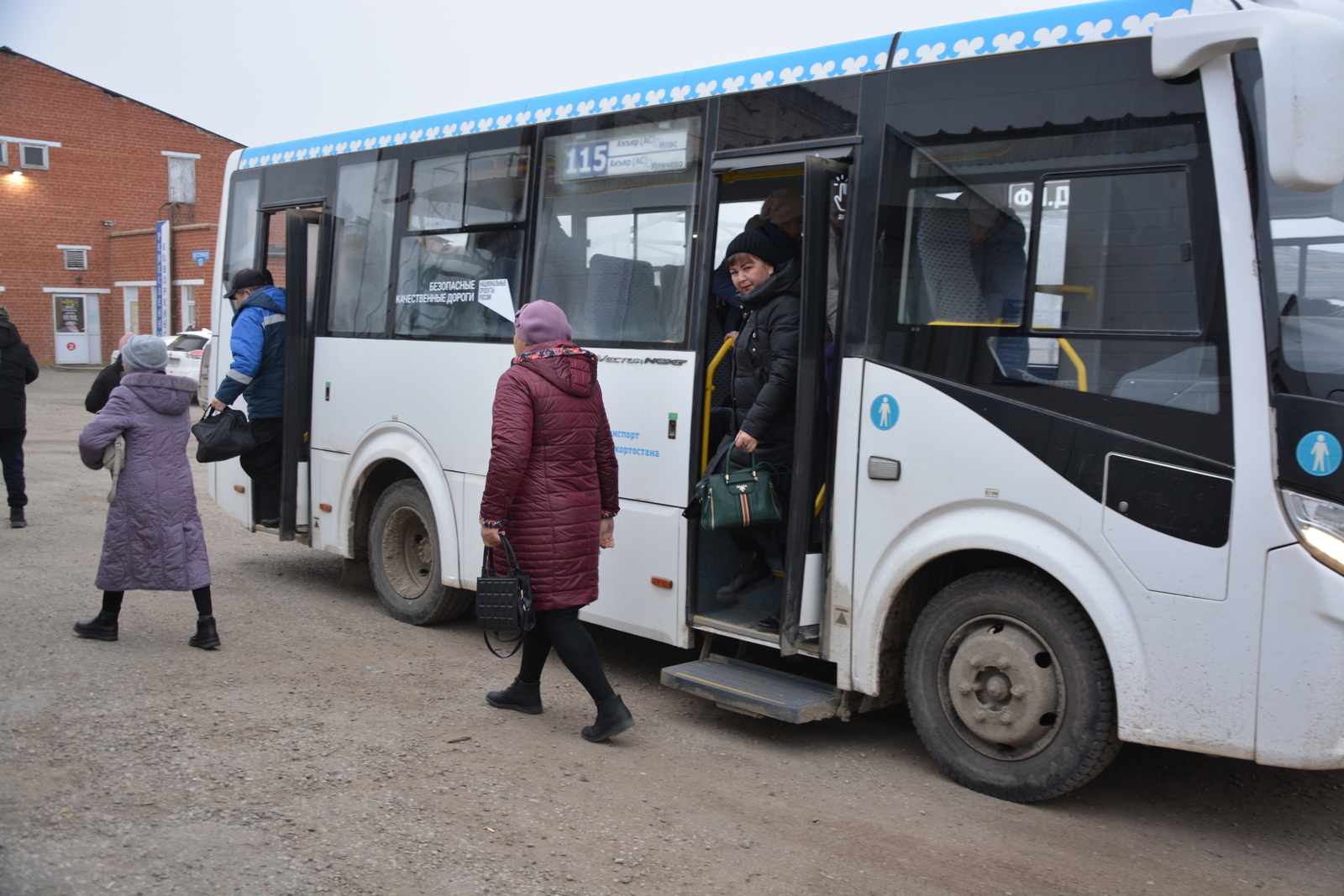 Автобусы идут по графику