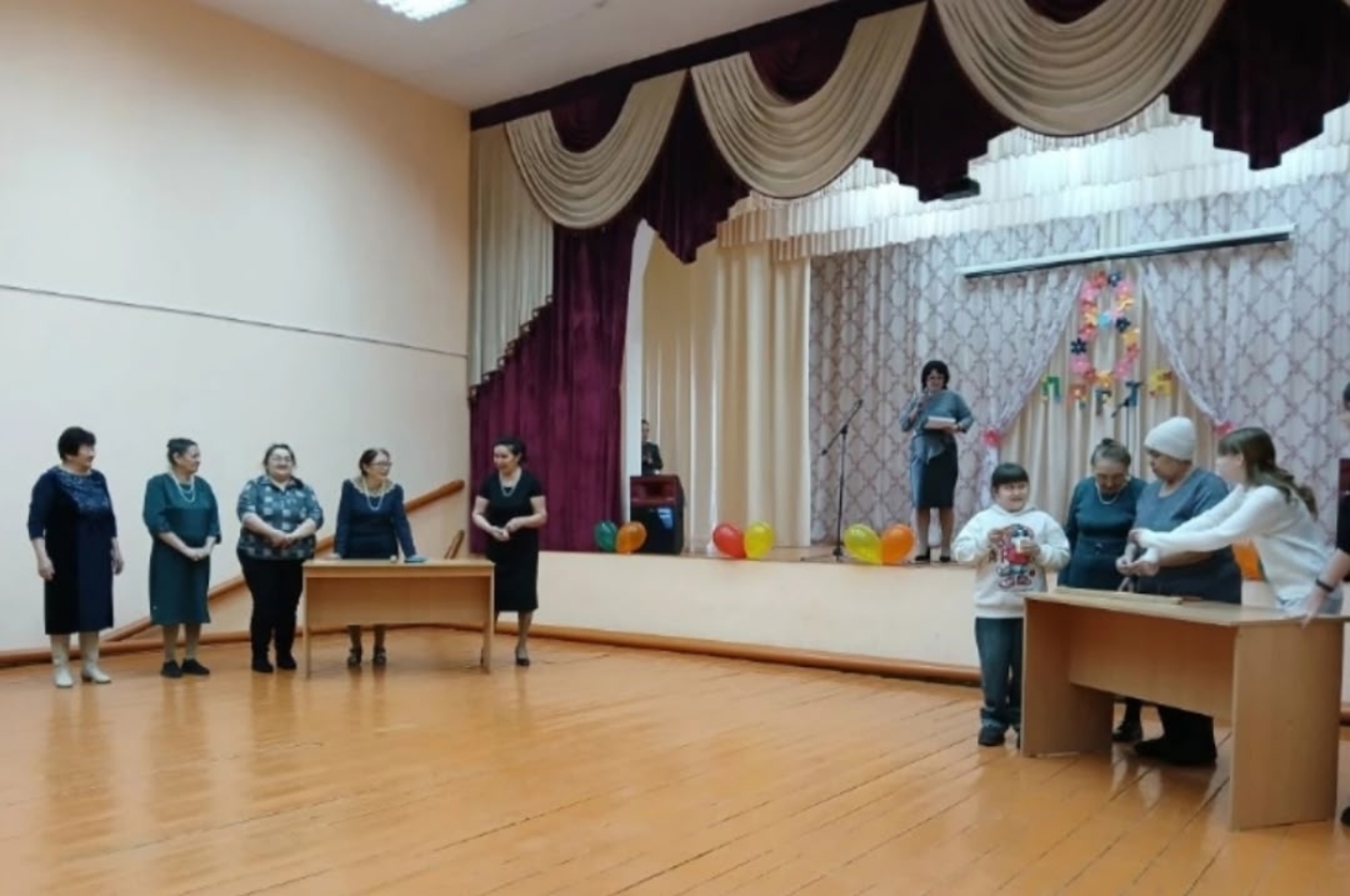 Вечер отдыха "Ради прекрасных дам"