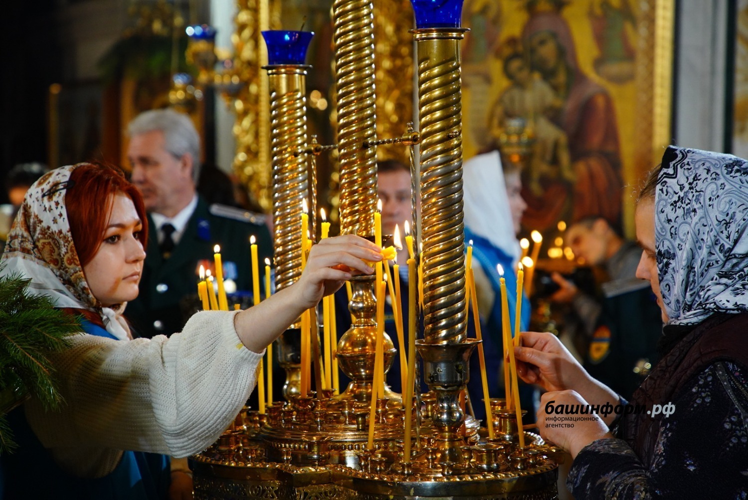 Как в Уфе прошли богослужения в ночь на Рождество – фоторепортаж