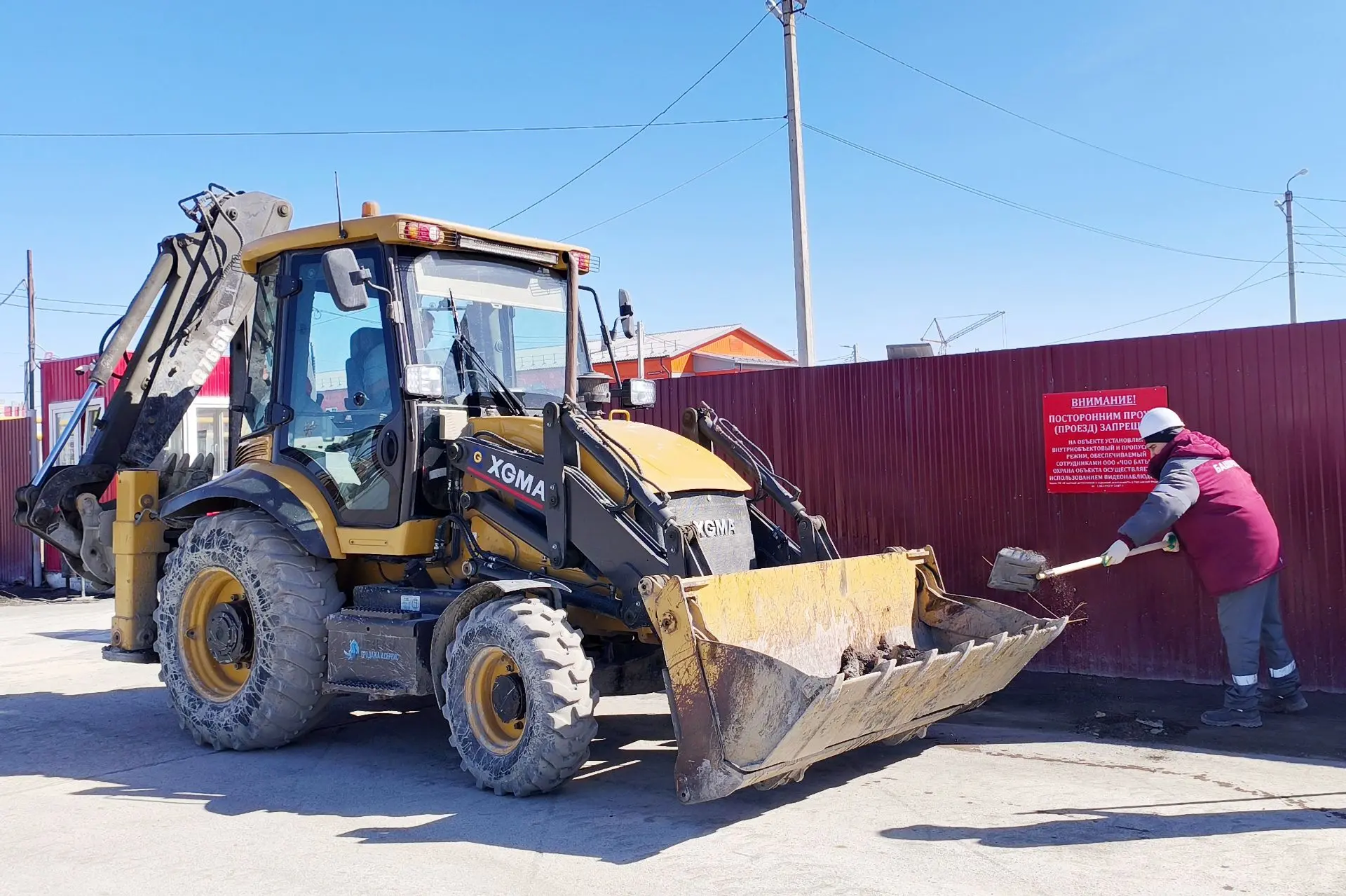 В «Башмеди» прошел первый в этом году субботник