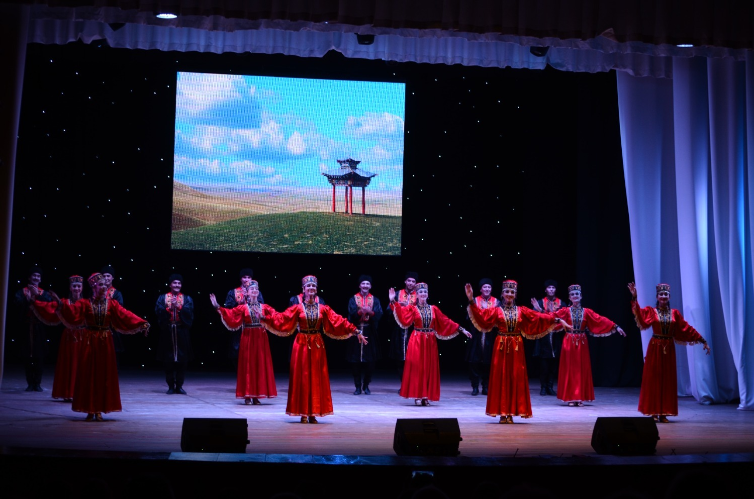 Ансамбль Гаскарова из Башкирии побывал с гастролями в Запорожской области