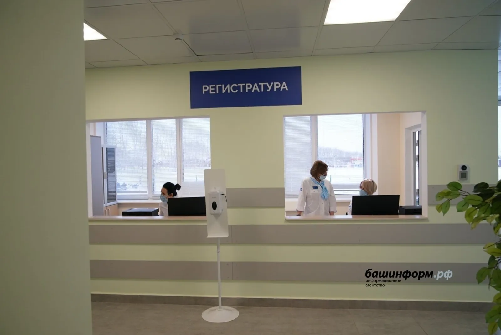 Как работают поликлиники в новогодние праздники