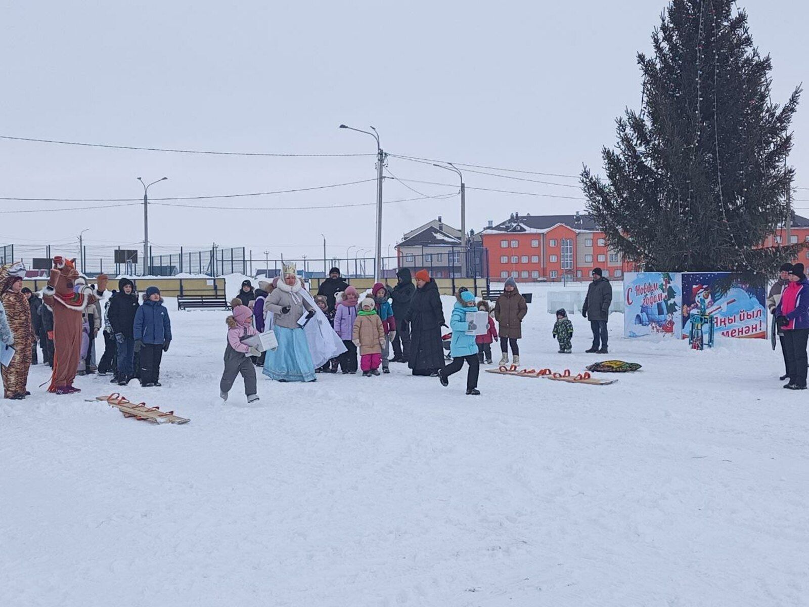 Елка смеха и радости