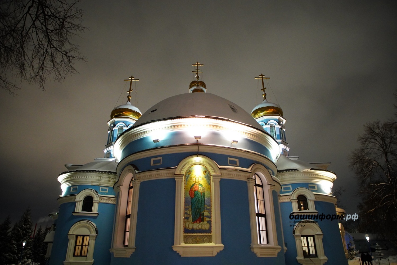 Как в Уфе прошли богослужения в ночь на Рождество – фоторепортаж