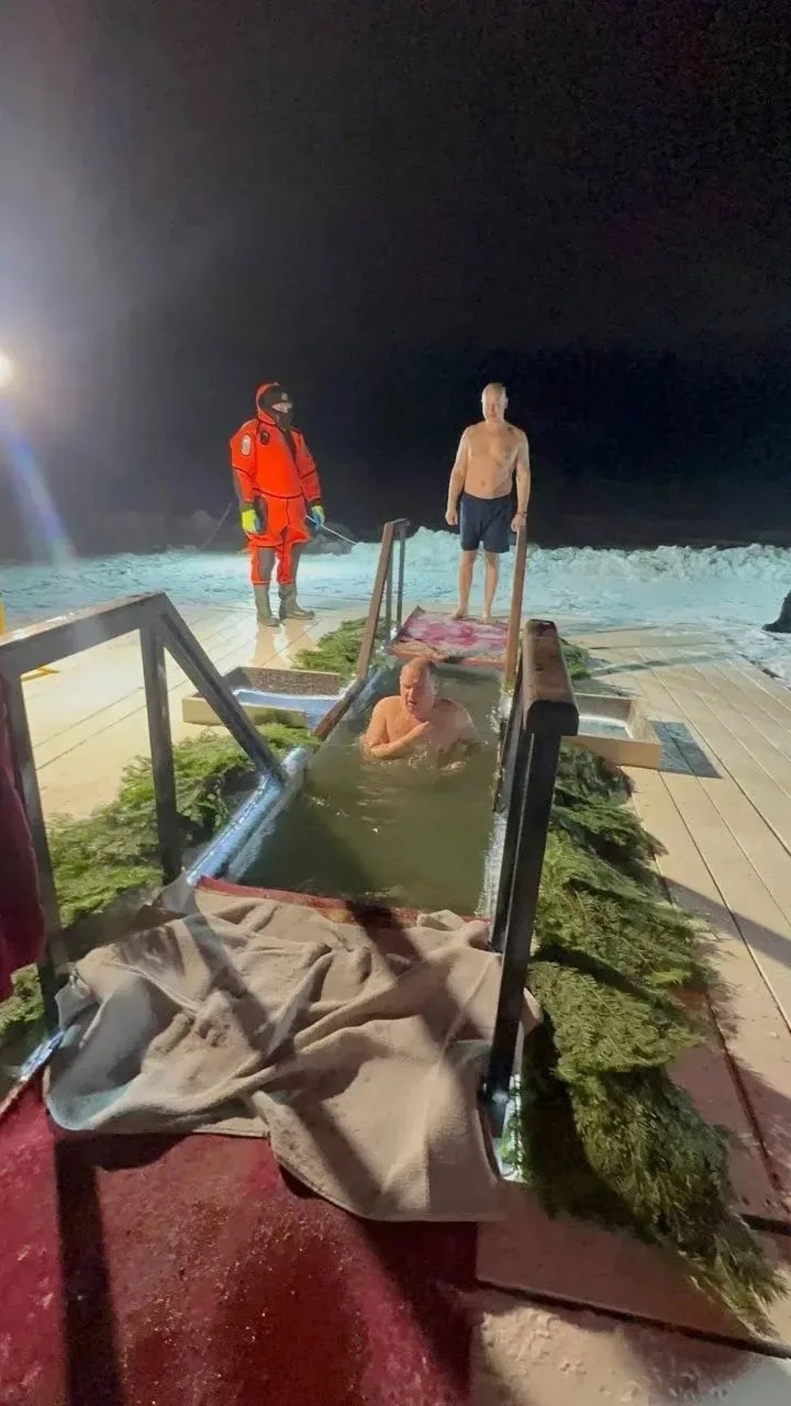 В Башкирии в крещенских купаниях приняли участие уже более 15 800 человек