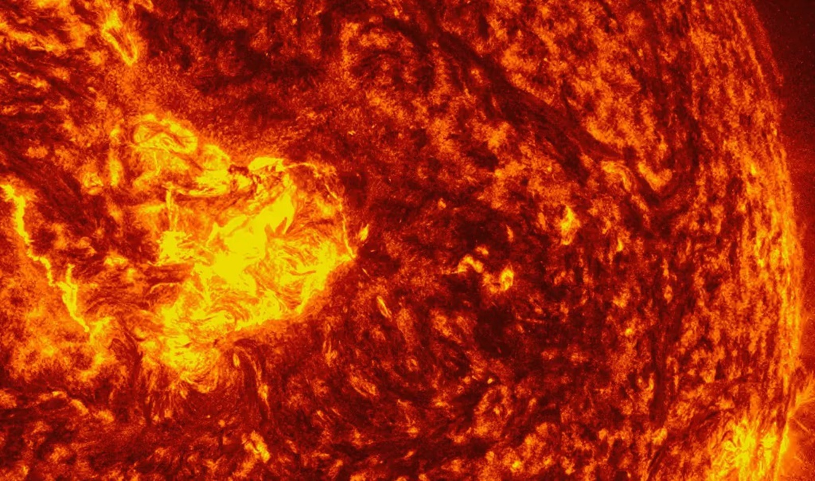 На Солнце зафиксировали вспышку в сторону Земли