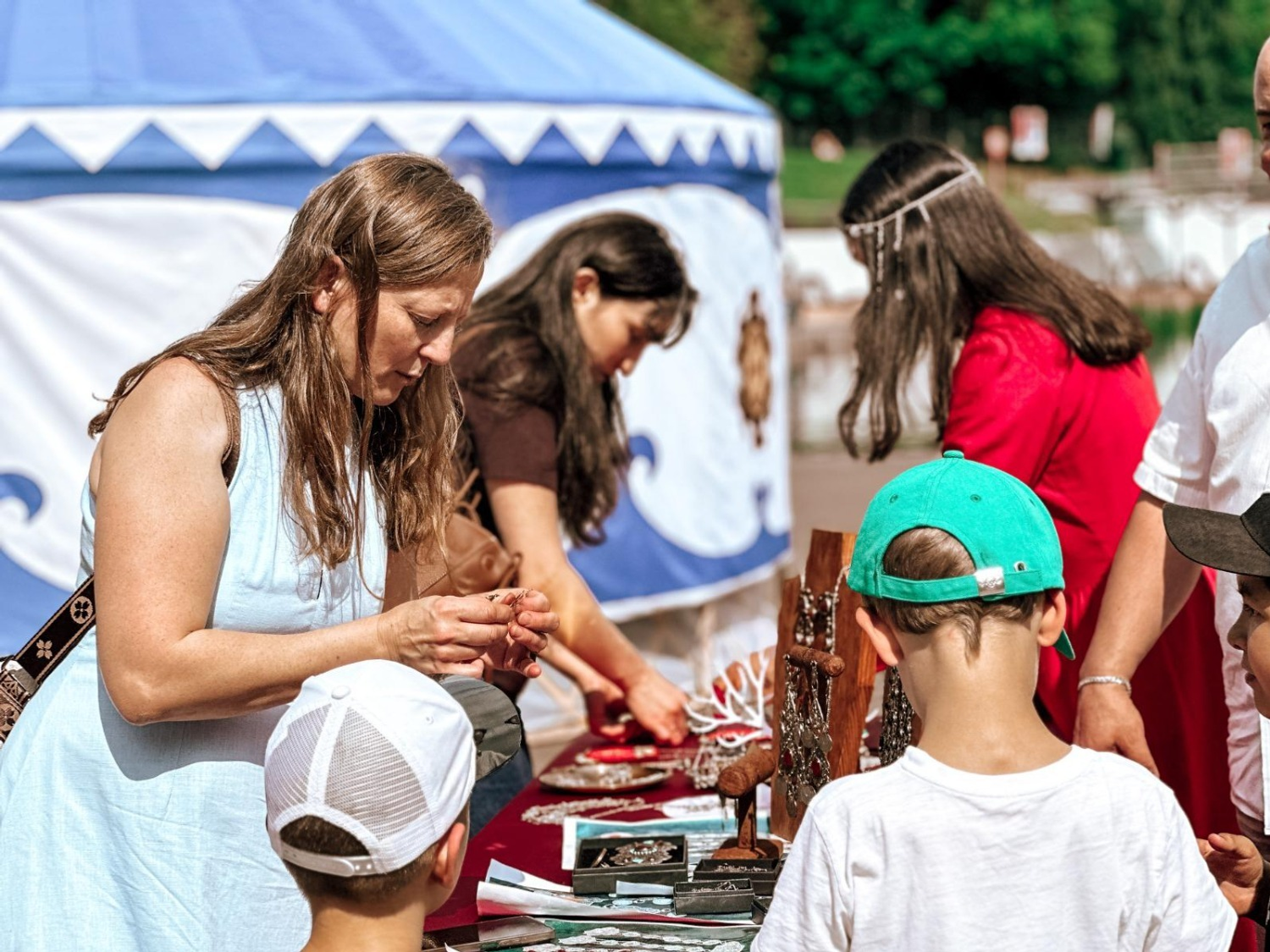 В Москве на Коньковских прудах впервые организовали башкирский сабантуй