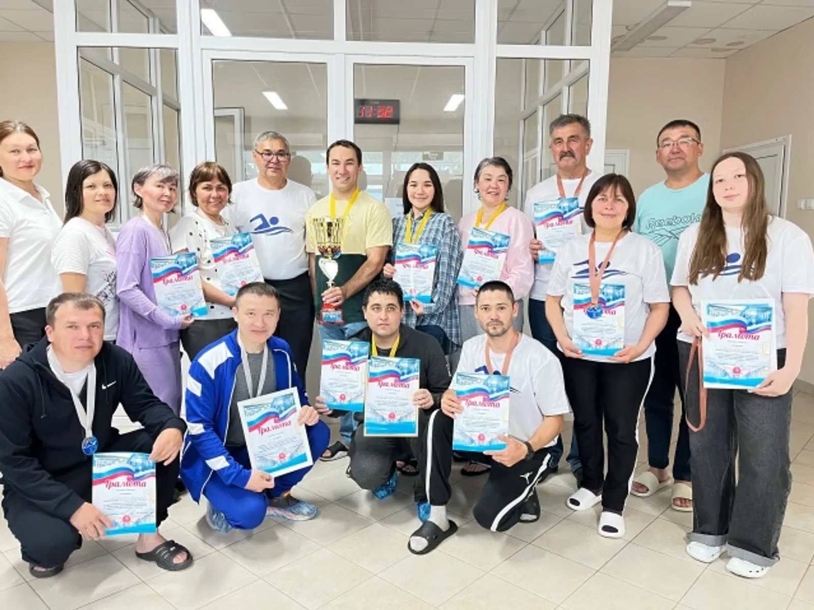 Первые чемпионы по плаванию
