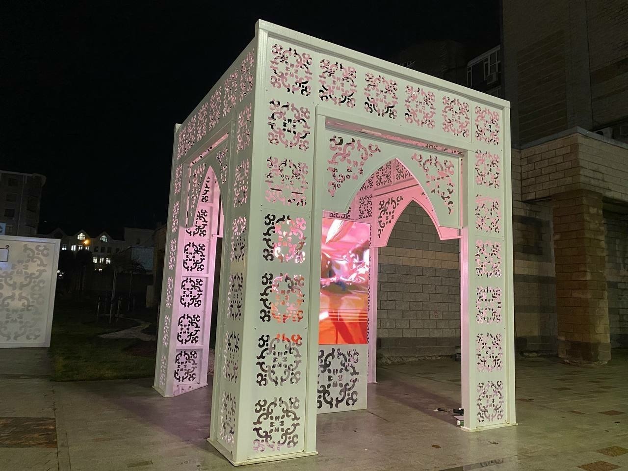 Территорию возле Хакимовской мечети в Уфе украсила ротонда