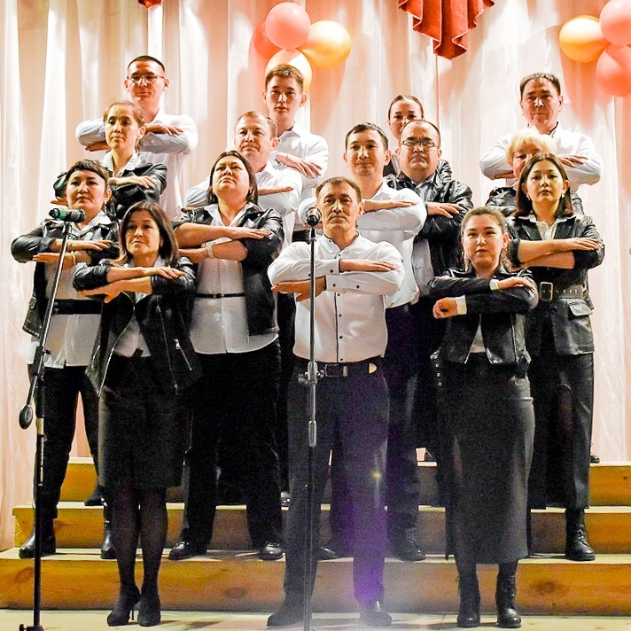 В СДК села Бурибай с успехом прошел второй этап творческого конкурса «Созвездие талантов», где участники состязались в искусстве вокального исполнения