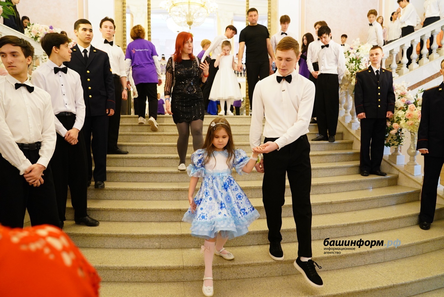 В преддверии праздника весны в Уфе прошел «Бал маленьких принцесс»