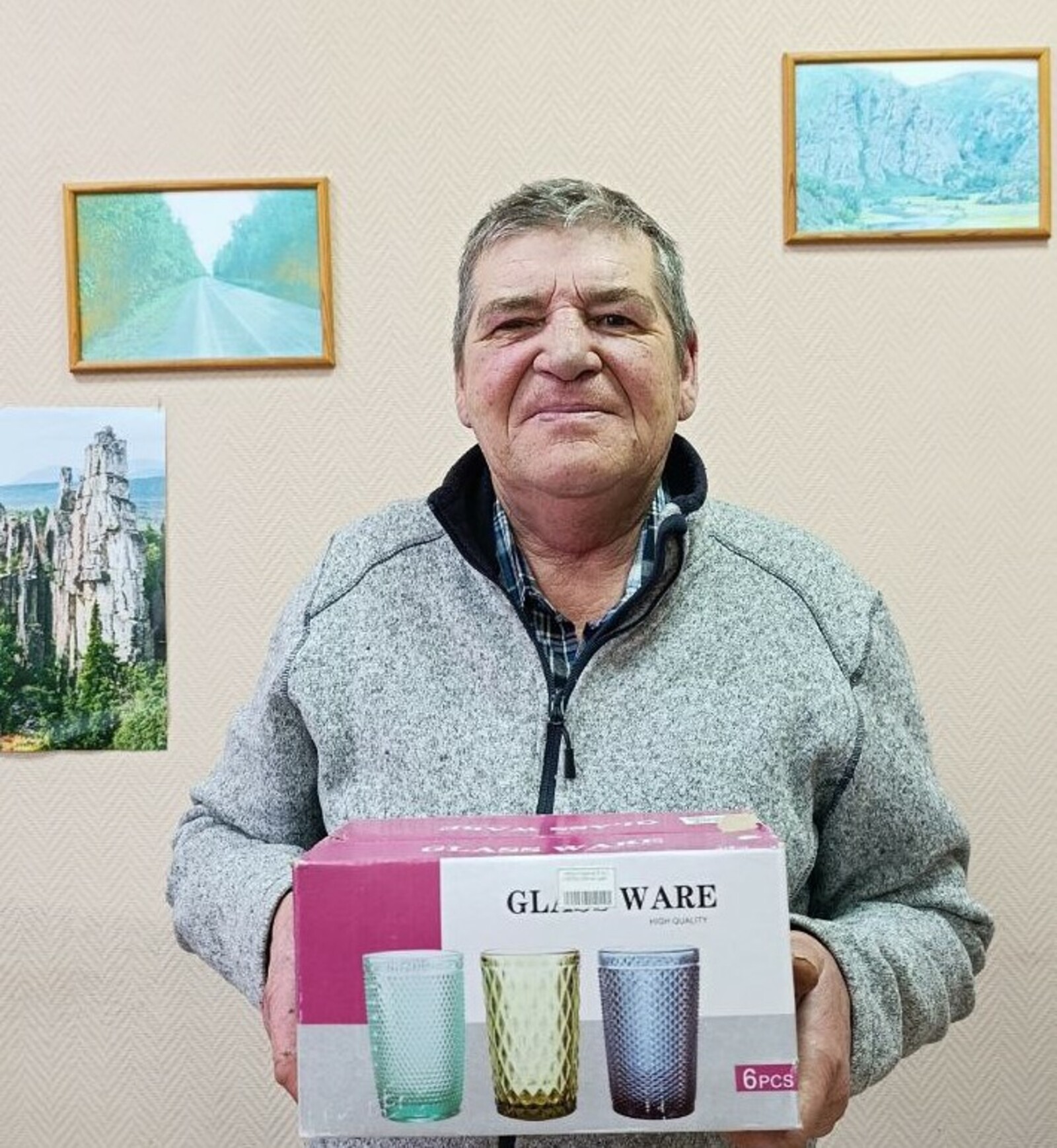 Зажглись новые самоцветы