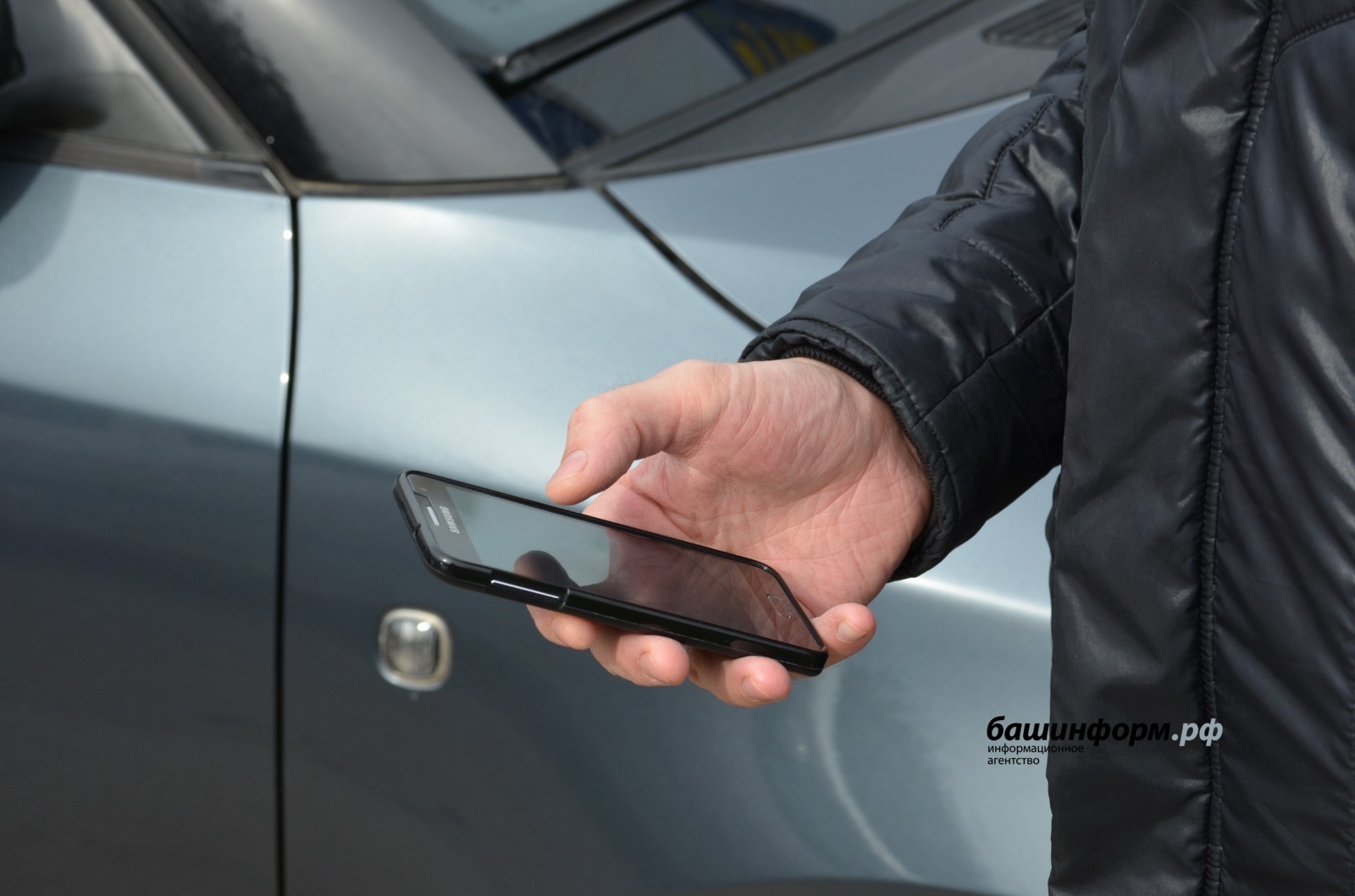 «Не ты ли на видео?»: любопытного жителя Башкирии лишили денег