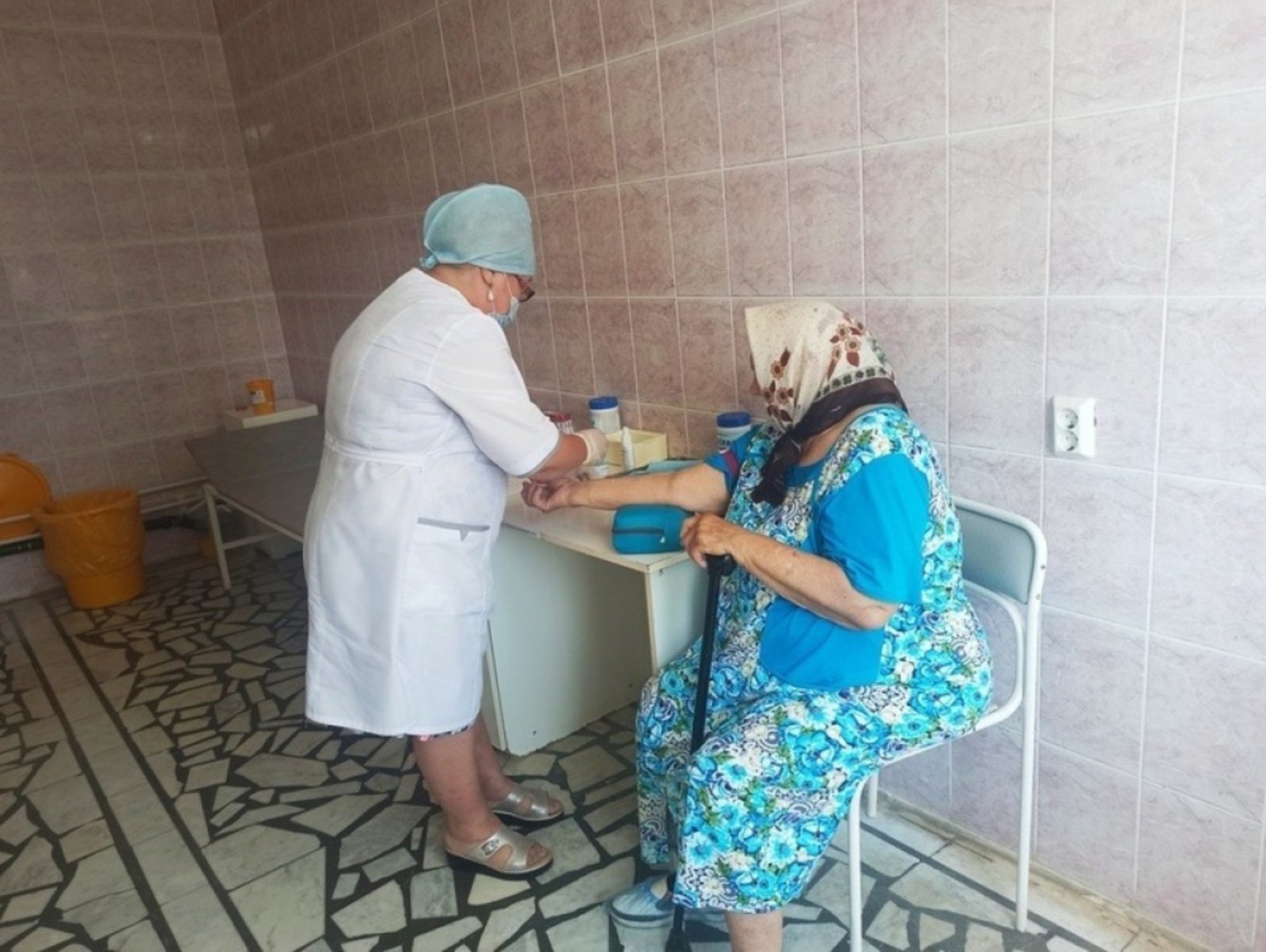 Пожилым сельчанам Башкирии напомнили о возможности бесплатного проезда до больницы и обратно