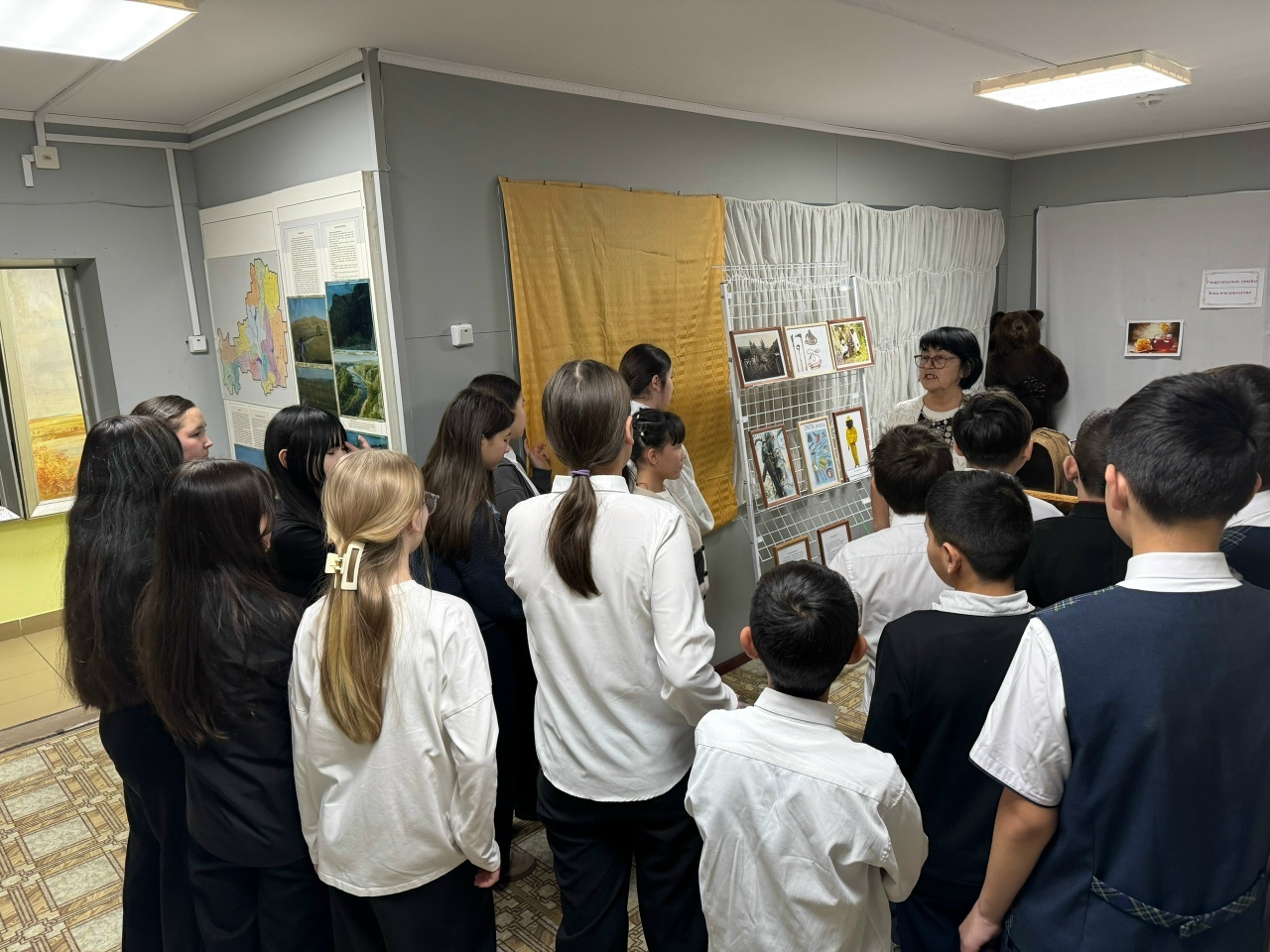 В Хайбуллинском музее открыли выставку "Зона пчеловодства"